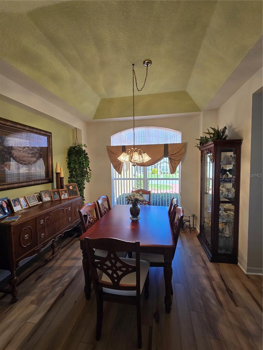 5008 SAWGRASS LAKE CIR, LEESBURG, FL, 34748