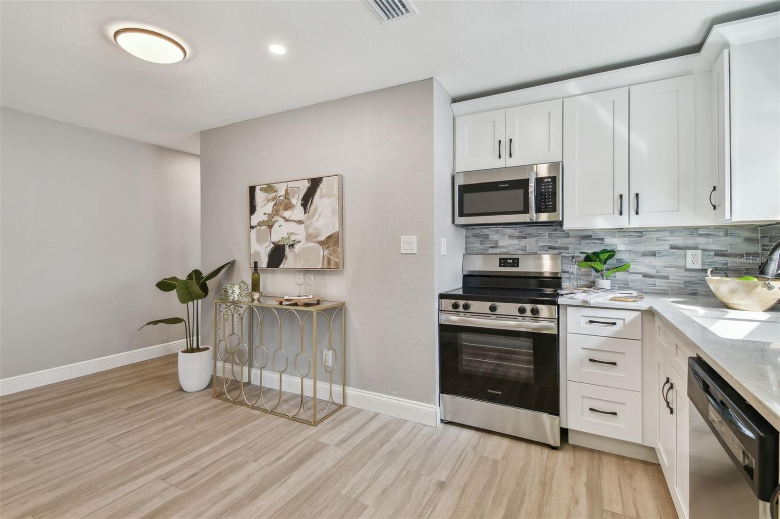 1775 MICHIGAN AVE NE, ST PETERSBURG, FL, 33703