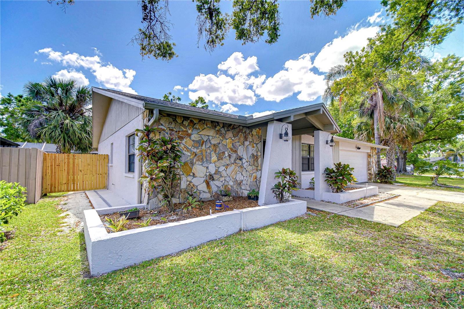 4110 SUMMERDALE DR, TAMPA, FL, 33624