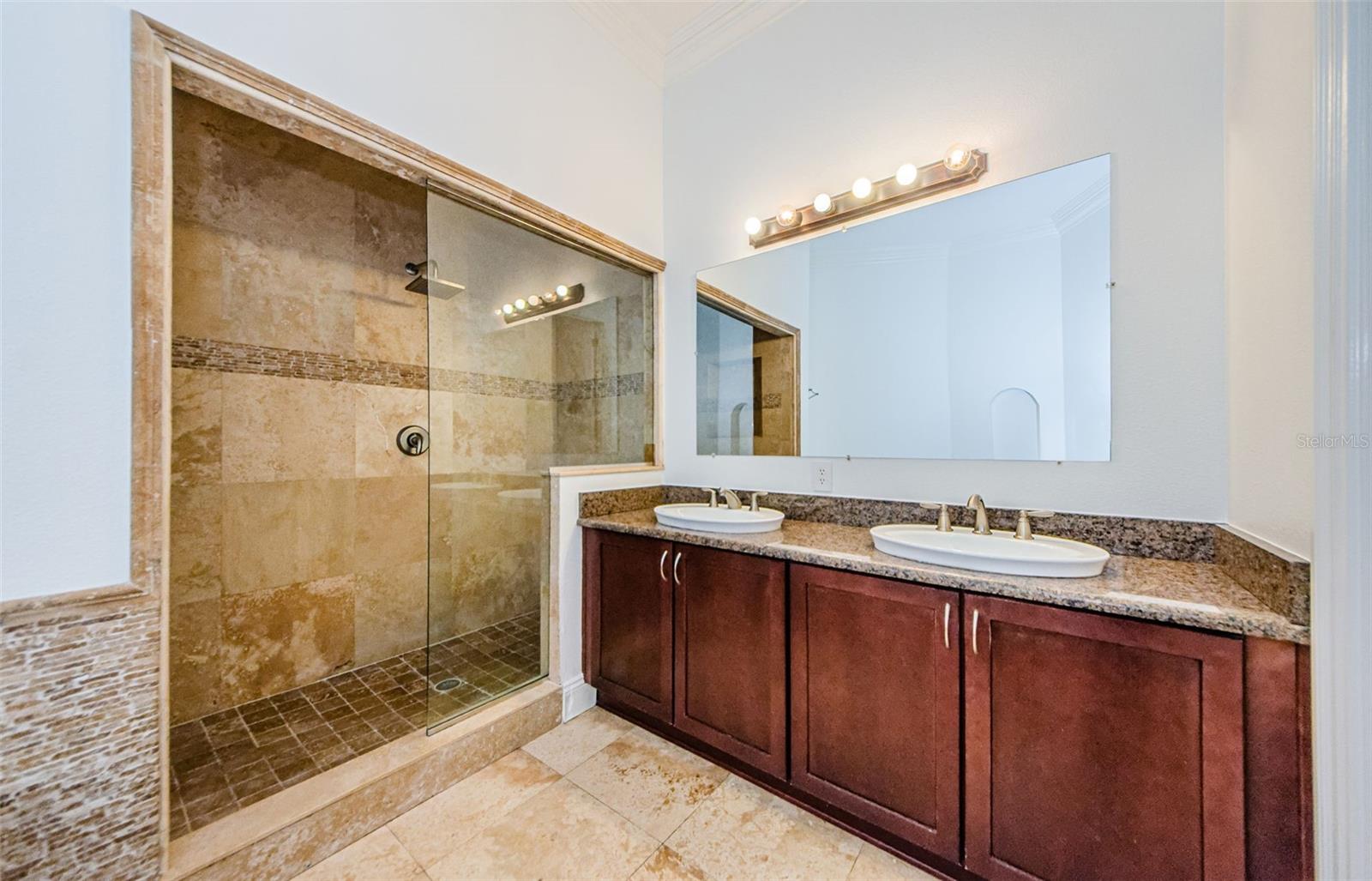 3810 VILLAS DEL SOL CT, TAMPA, FL, 33609