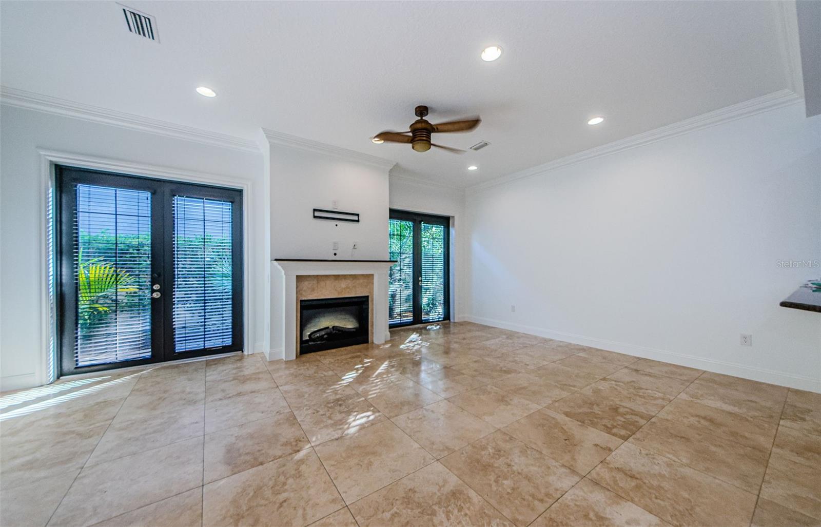 3810 VILLAS DEL SOL CT, TAMPA, FL, 33609