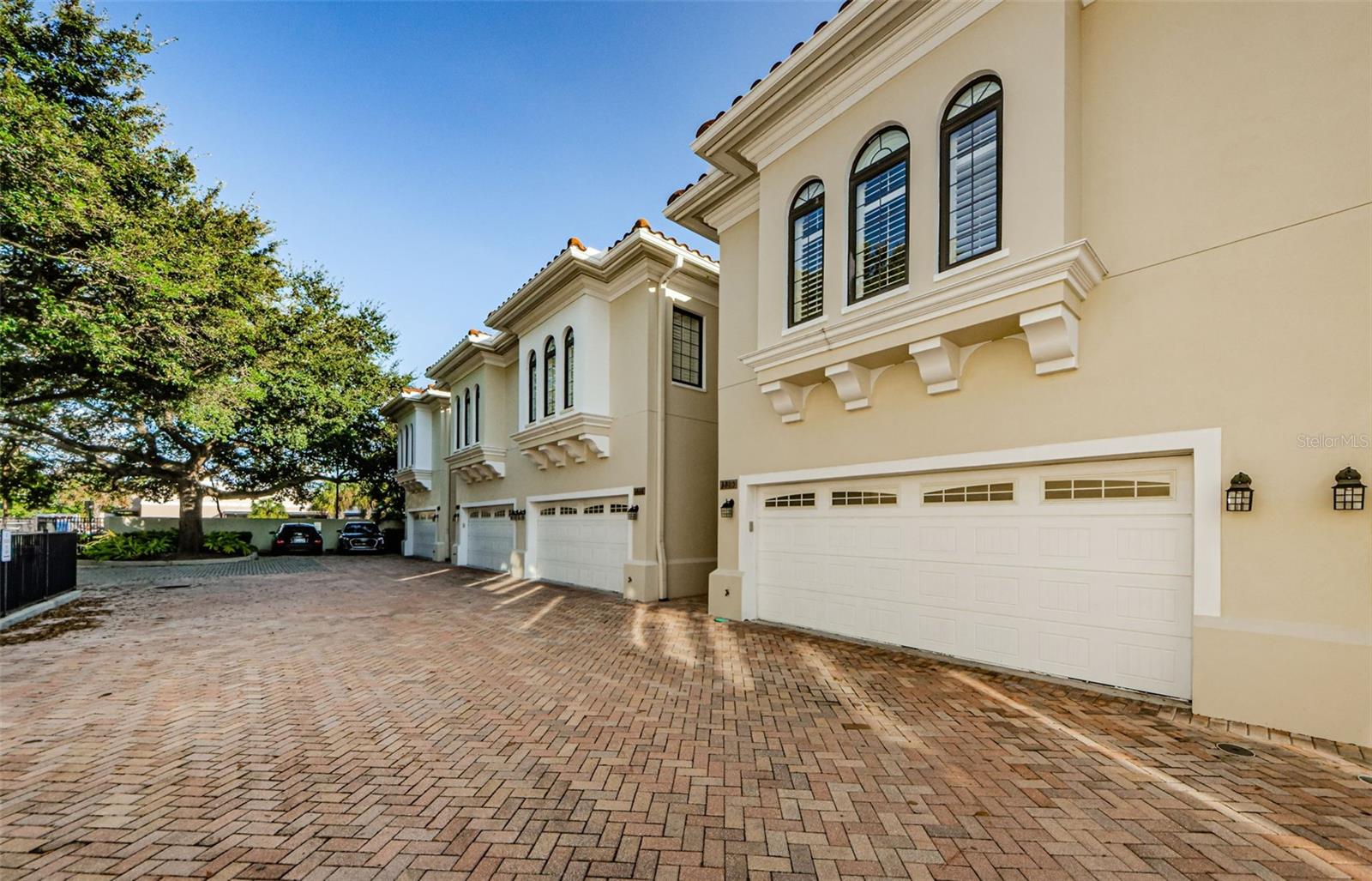 3810 VILLAS DEL SOL CT, TAMPA, FL, 33609