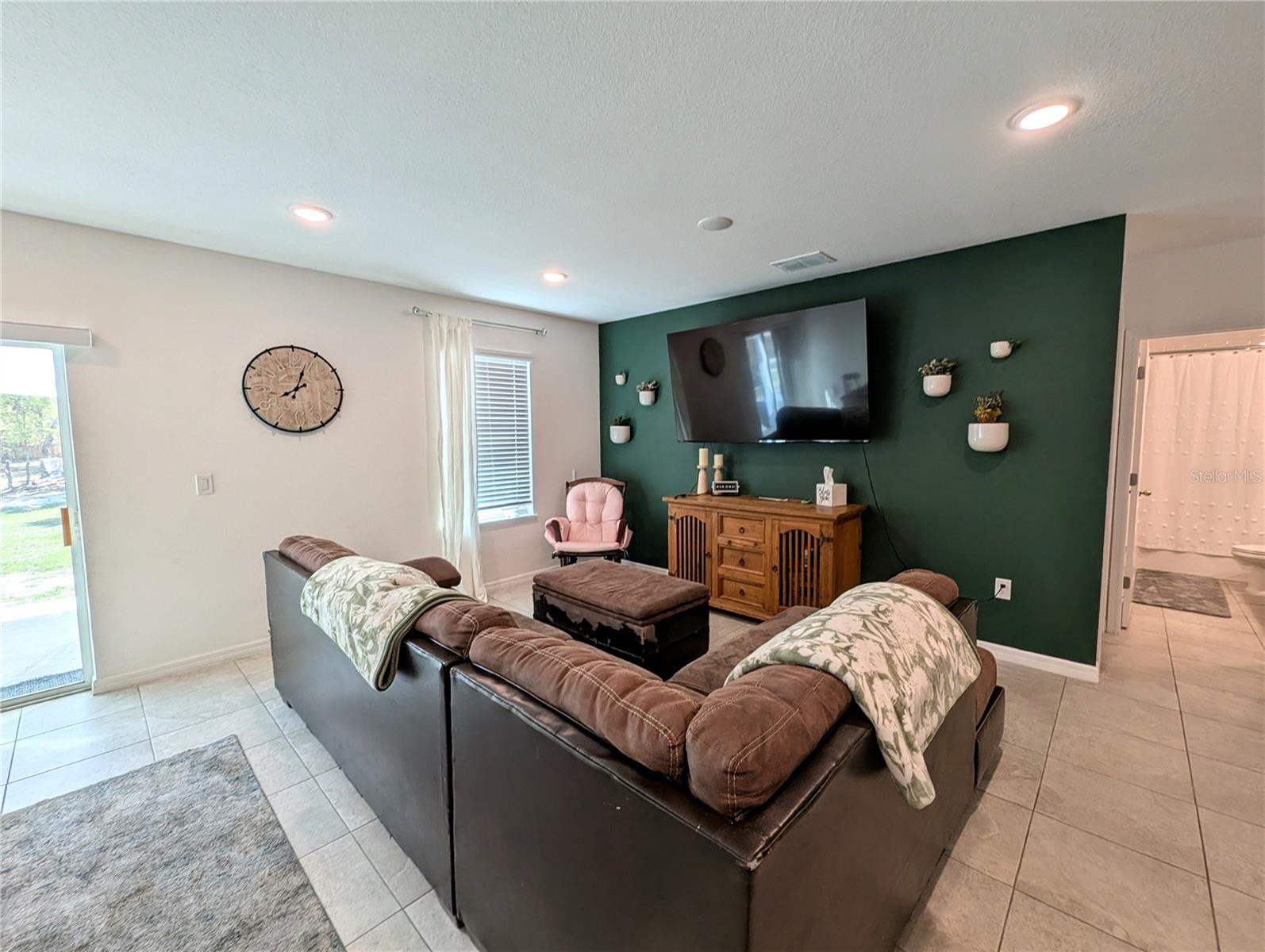 15186 DUCK HAWK RD, WEEKI WACHEE, FL, 34614