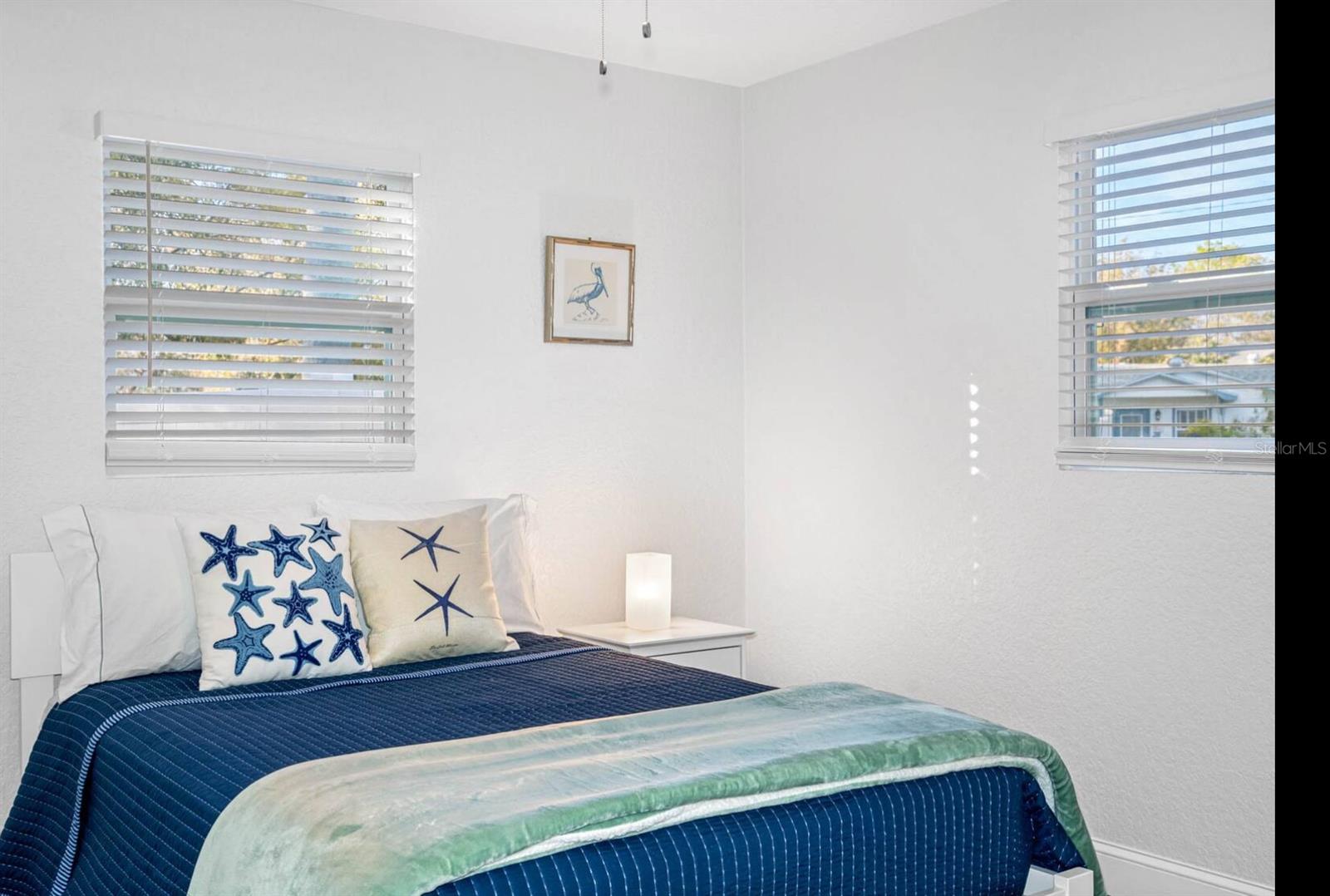 7202 8TH AVE N, ST PETERSBURG, FL, 33710