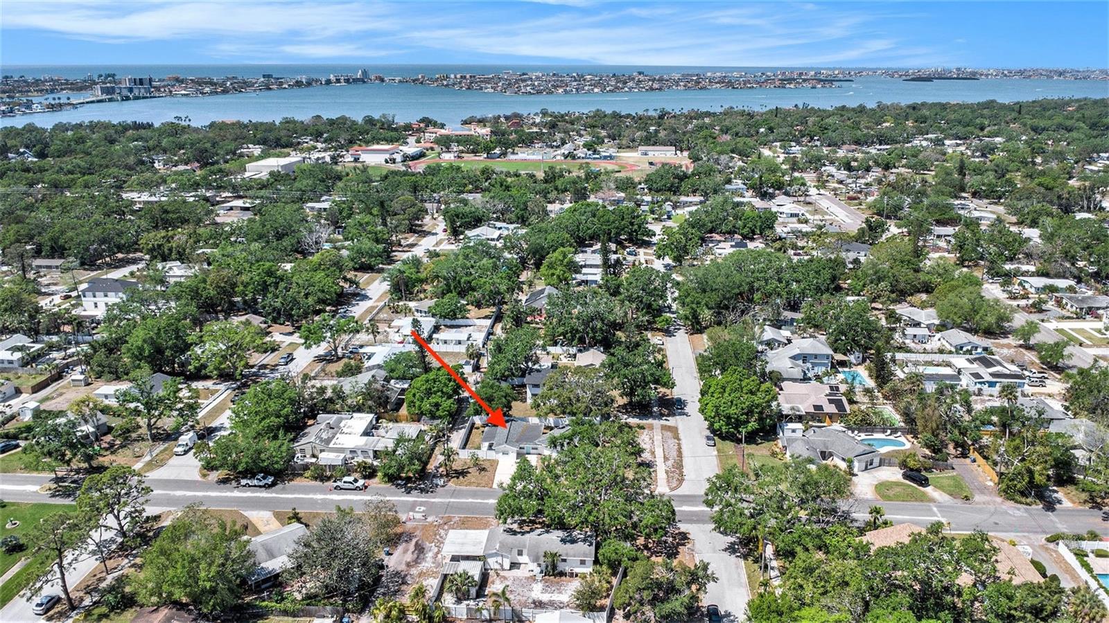 7202 8TH AVE N, ST PETERSBURG, FL, 33710