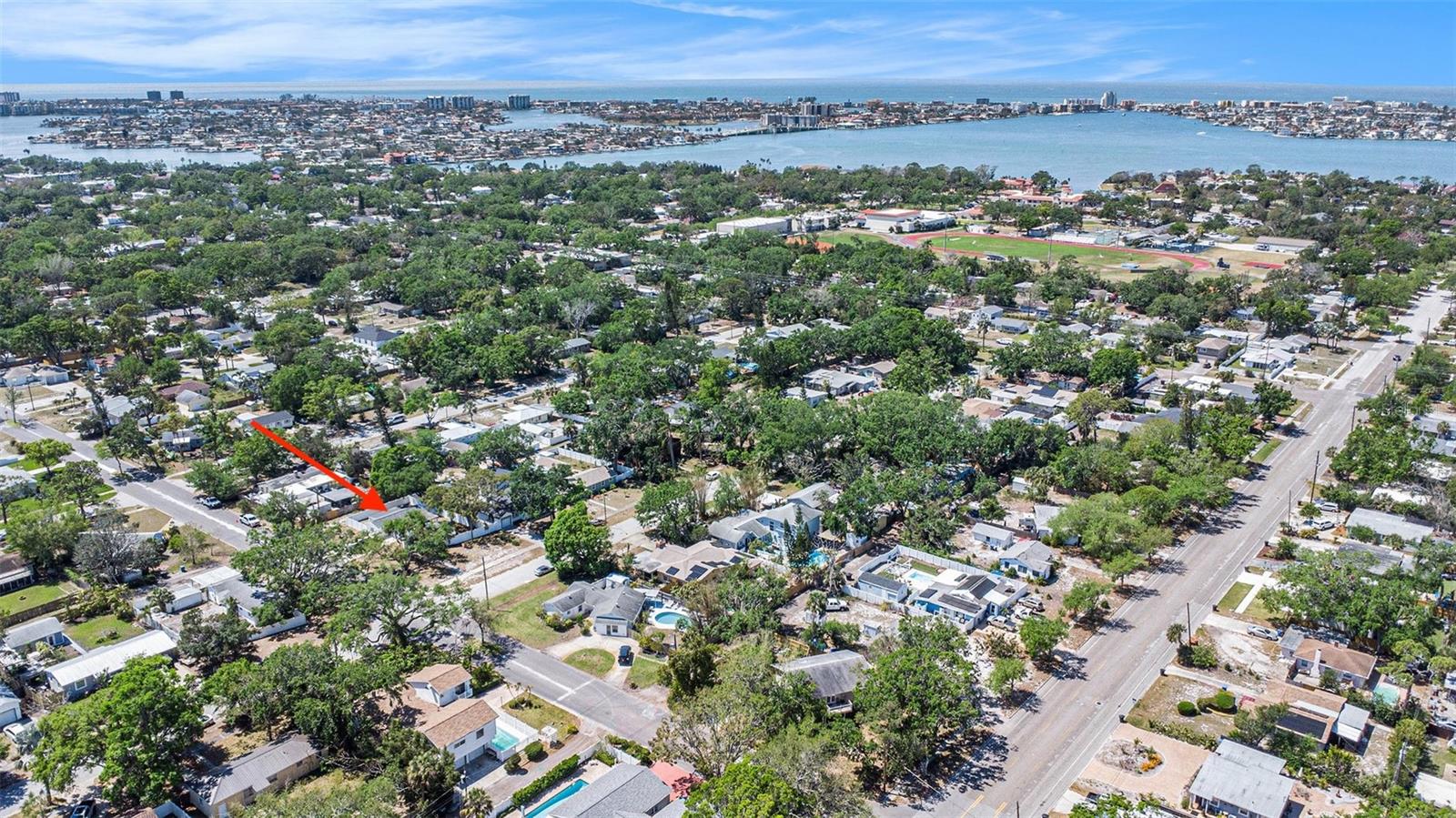 7202 8TH AVE N, ST PETERSBURG, FL, 33710