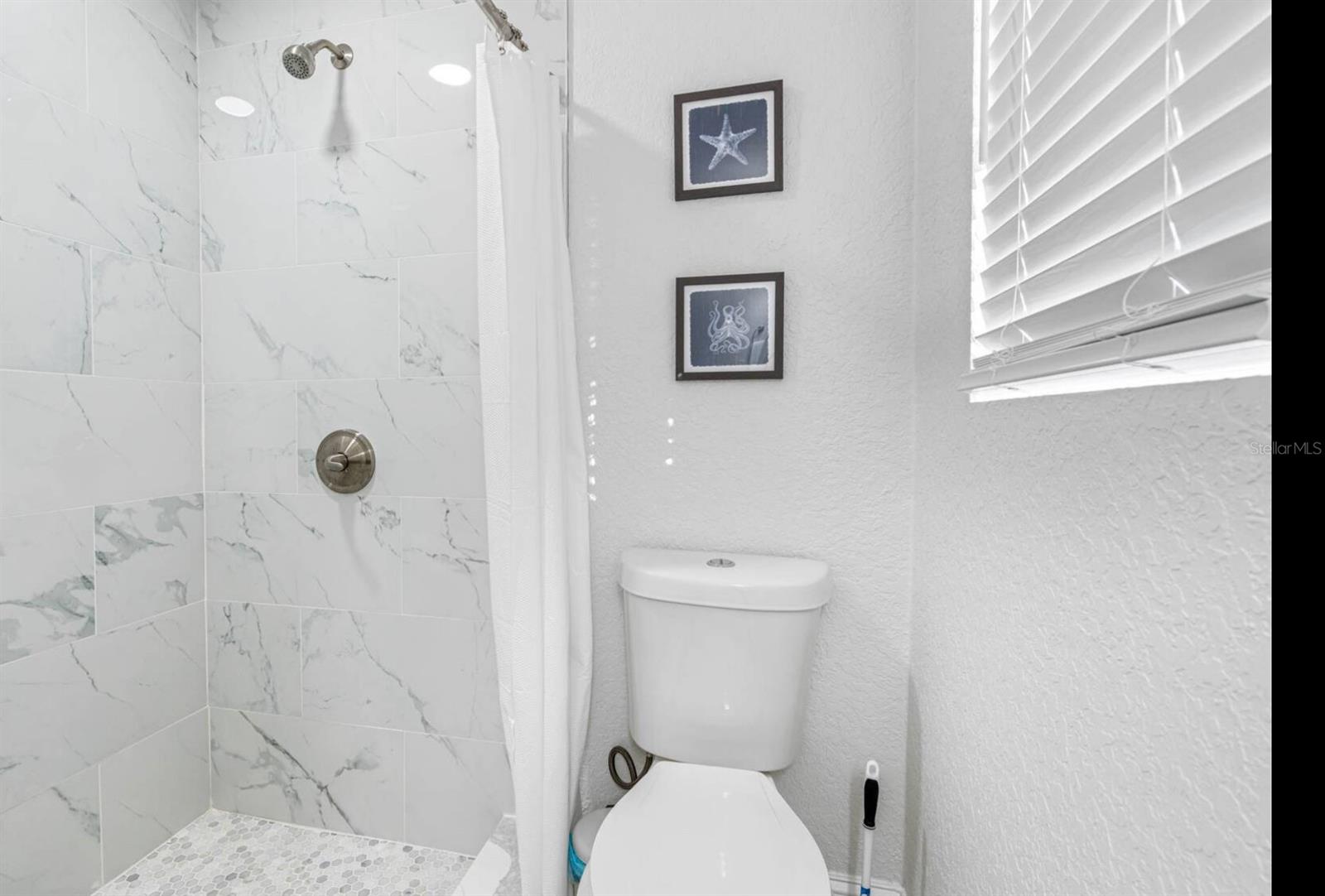 7202 8TH AVE N, ST PETERSBURG, FL, 33710