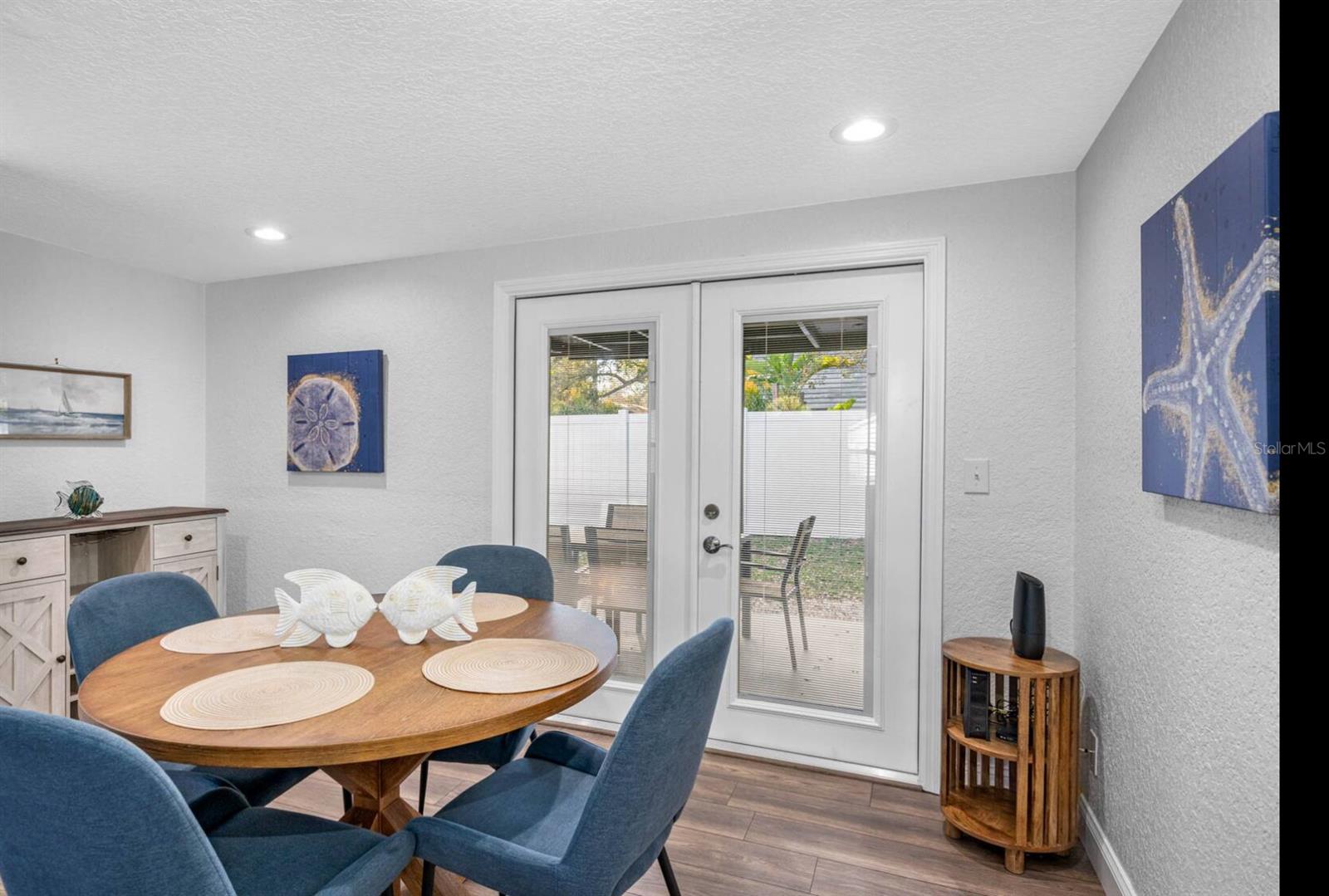 7202 8TH AVE N, ST PETERSBURG, FL, 33710