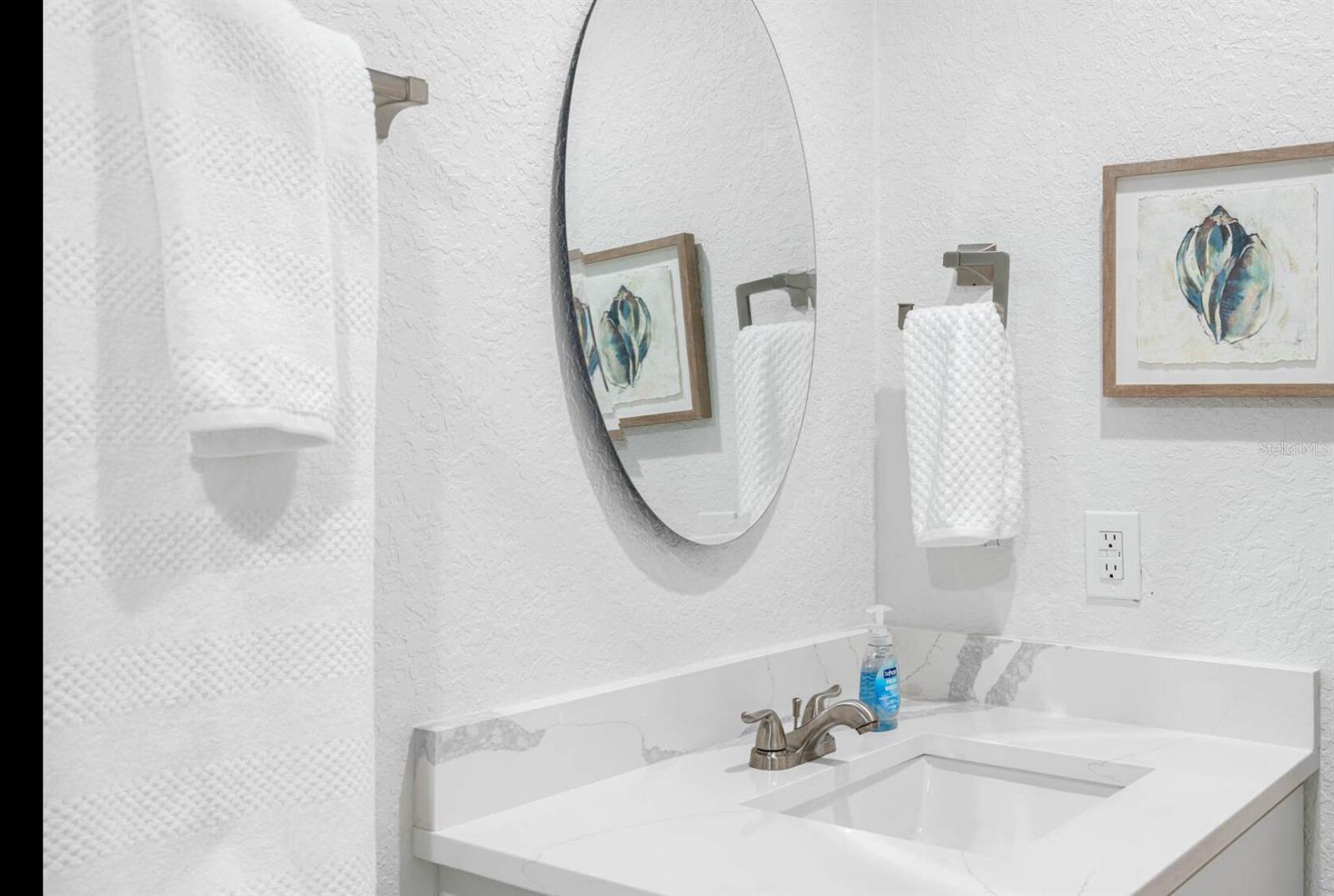 7202 8TH AVE N, ST PETERSBURG, FL, 33710