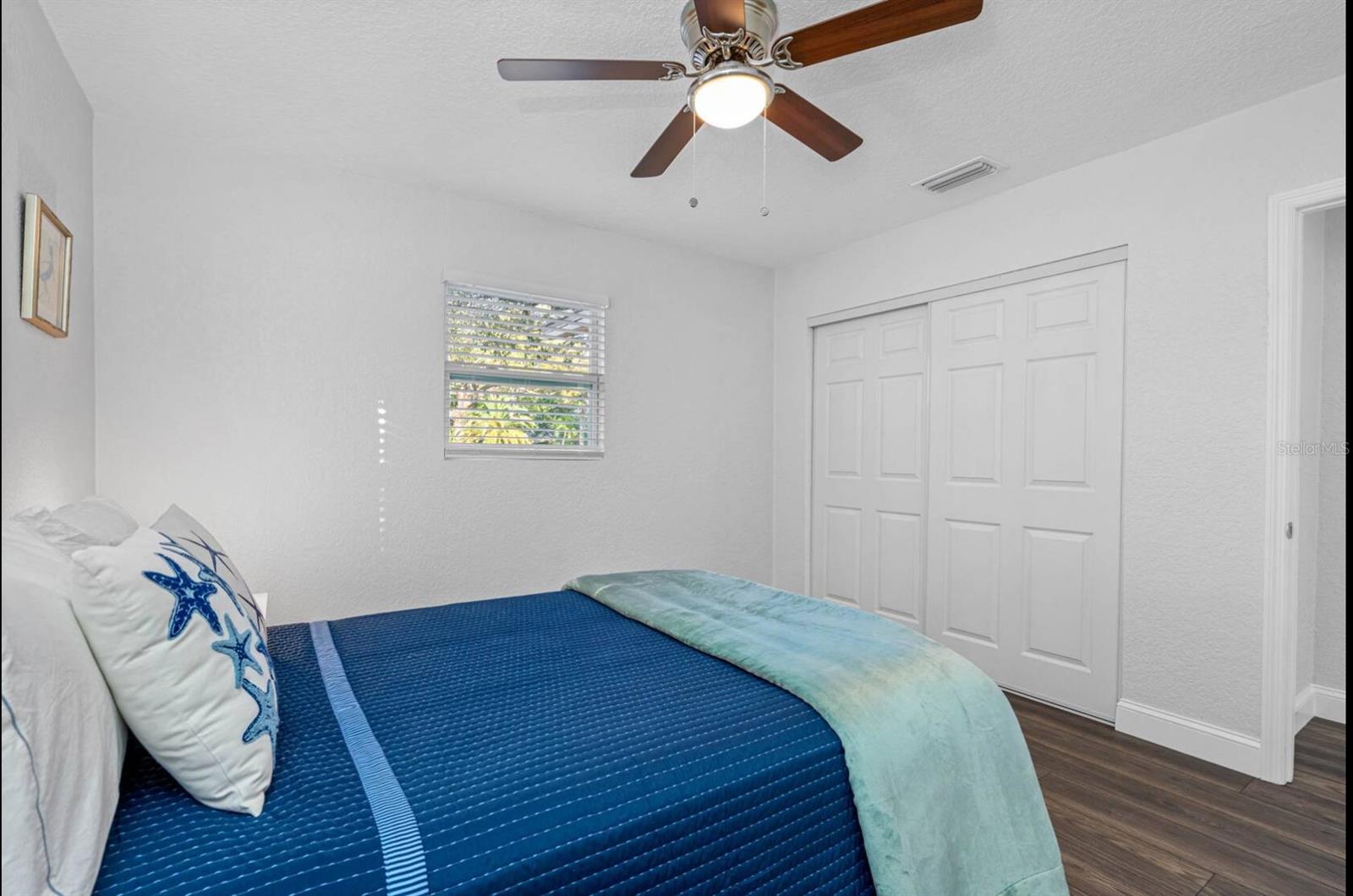 7202 8TH AVE N, ST PETERSBURG, FL, 33710