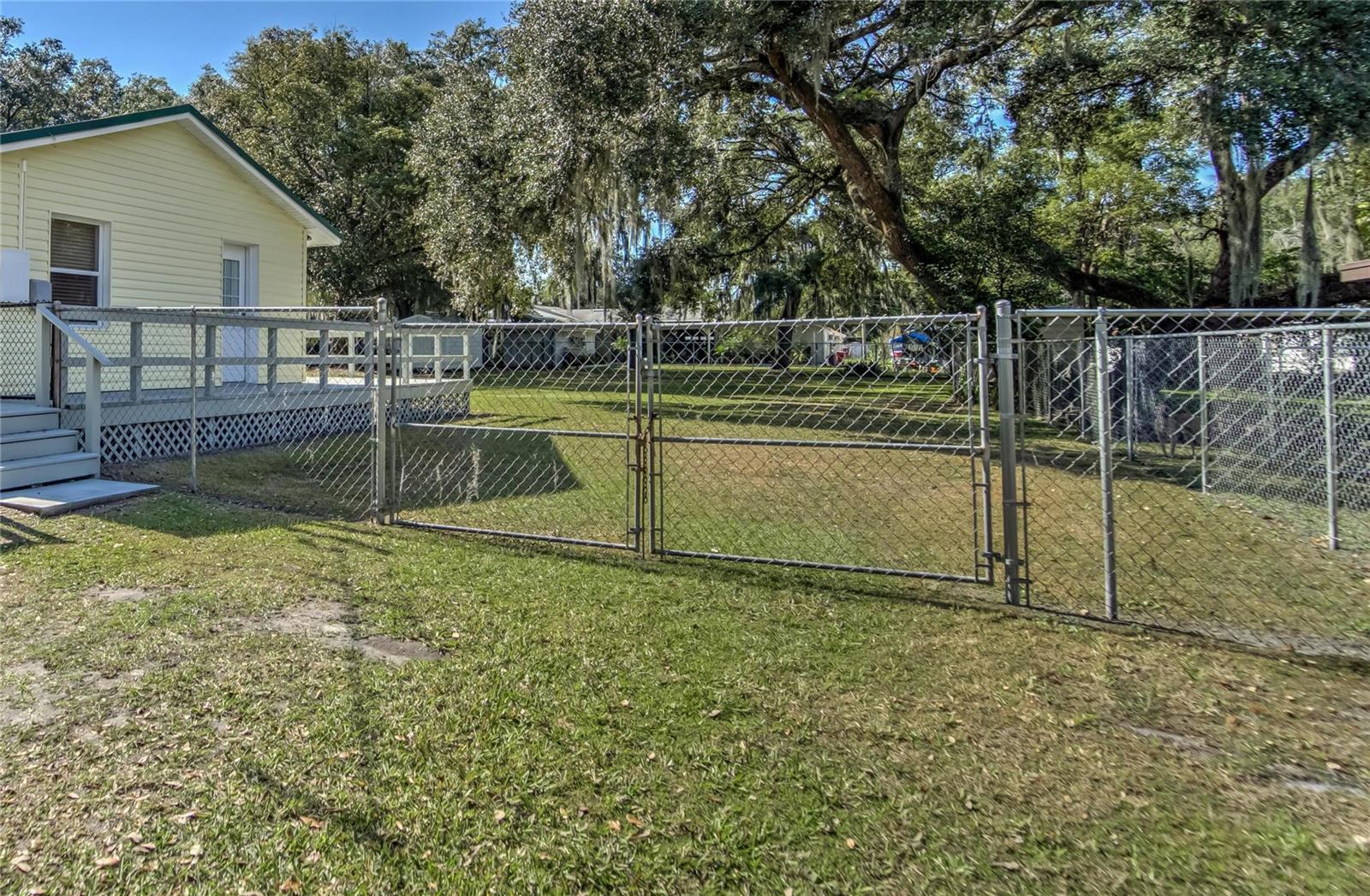 1011 N MARYLAND AVE, PLANT CITY, FL, 33563
