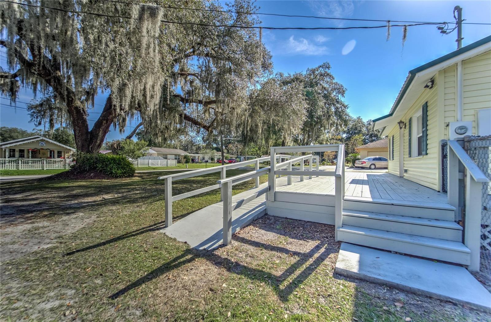 1011 N MARYLAND AVE, PLANT CITY, FL, 33563