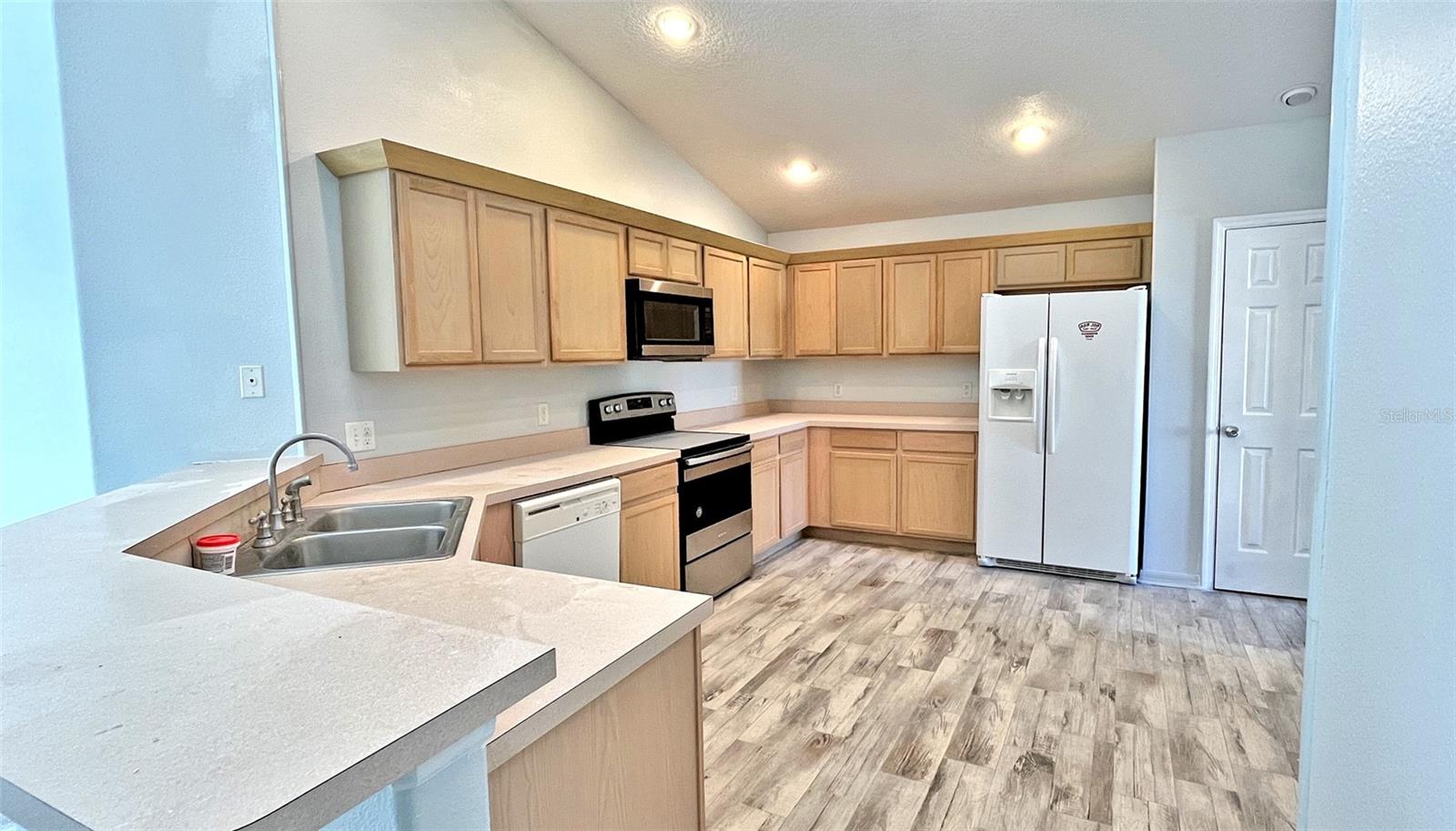 337 SILVER PALMS CIR, DAVENPORT, FL, 33837