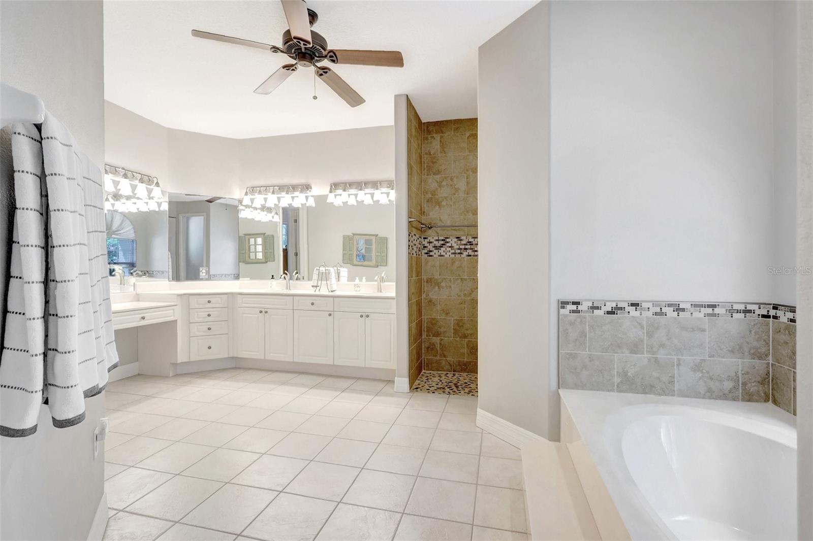 15107 3RD DR E, BRADENTON, FL, 34212