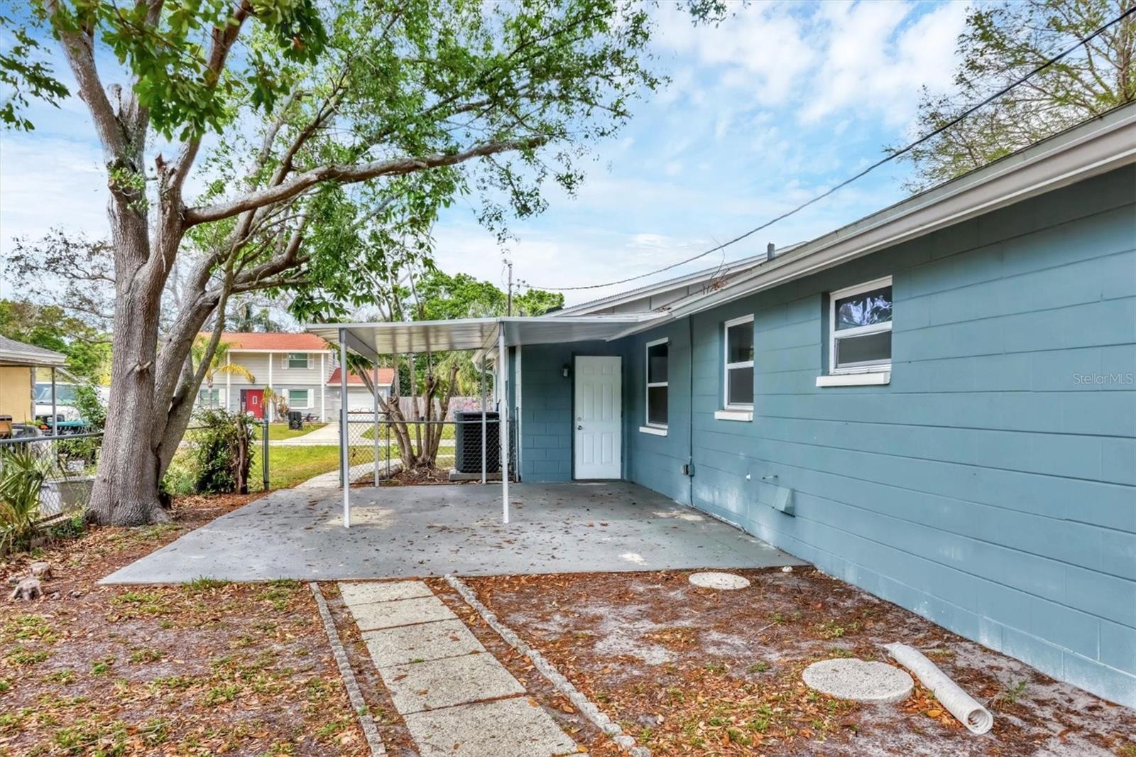 8470 MAGNOLIA DR, SEMINOLE, FL, 33777