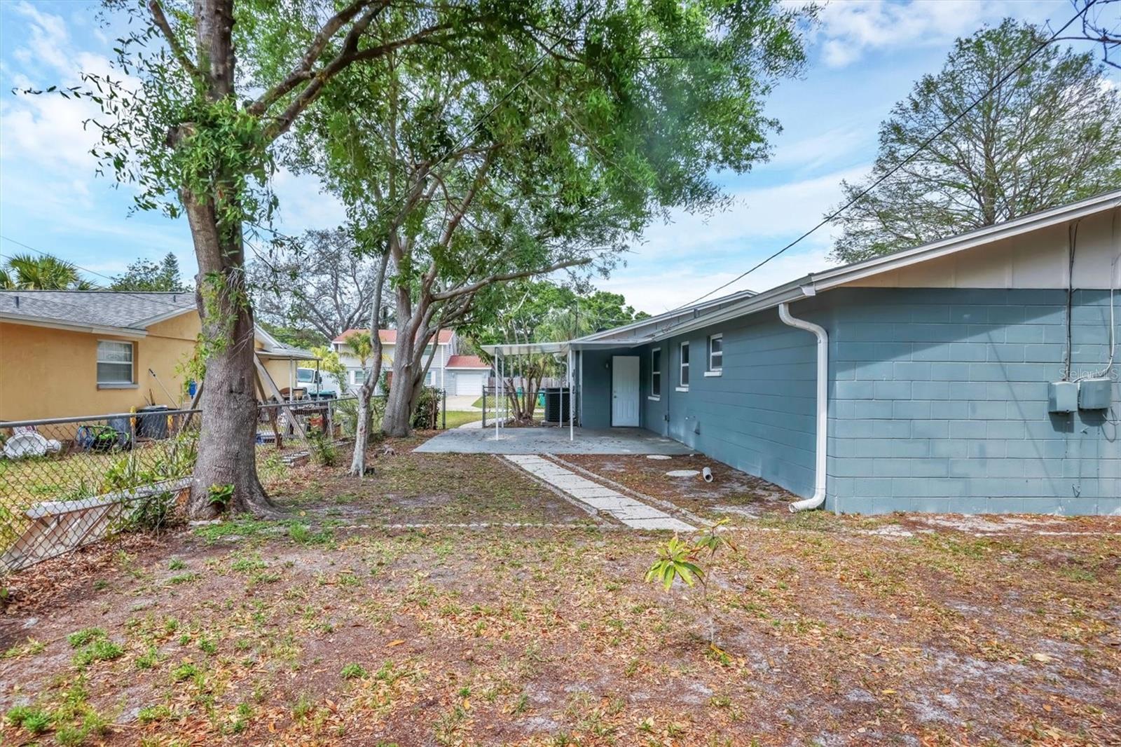 8470 MAGNOLIA DR, SEMINOLE, FL, 33777