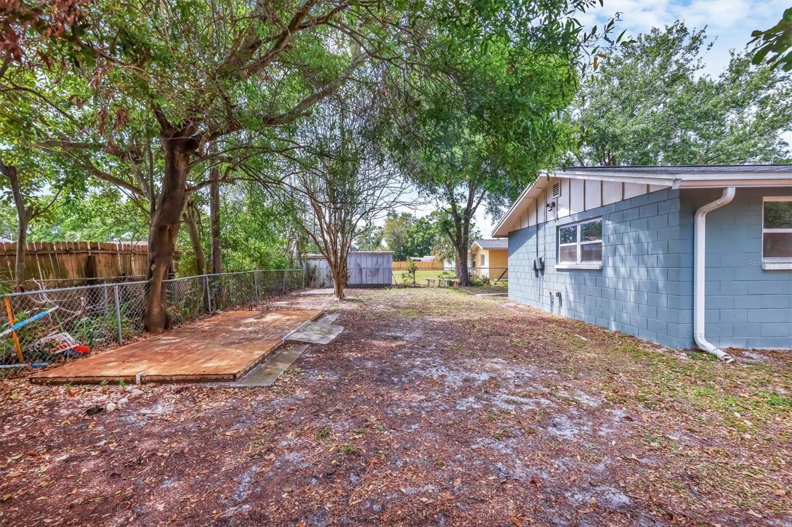 8470 MAGNOLIA DR, SEMINOLE, FL, 33777