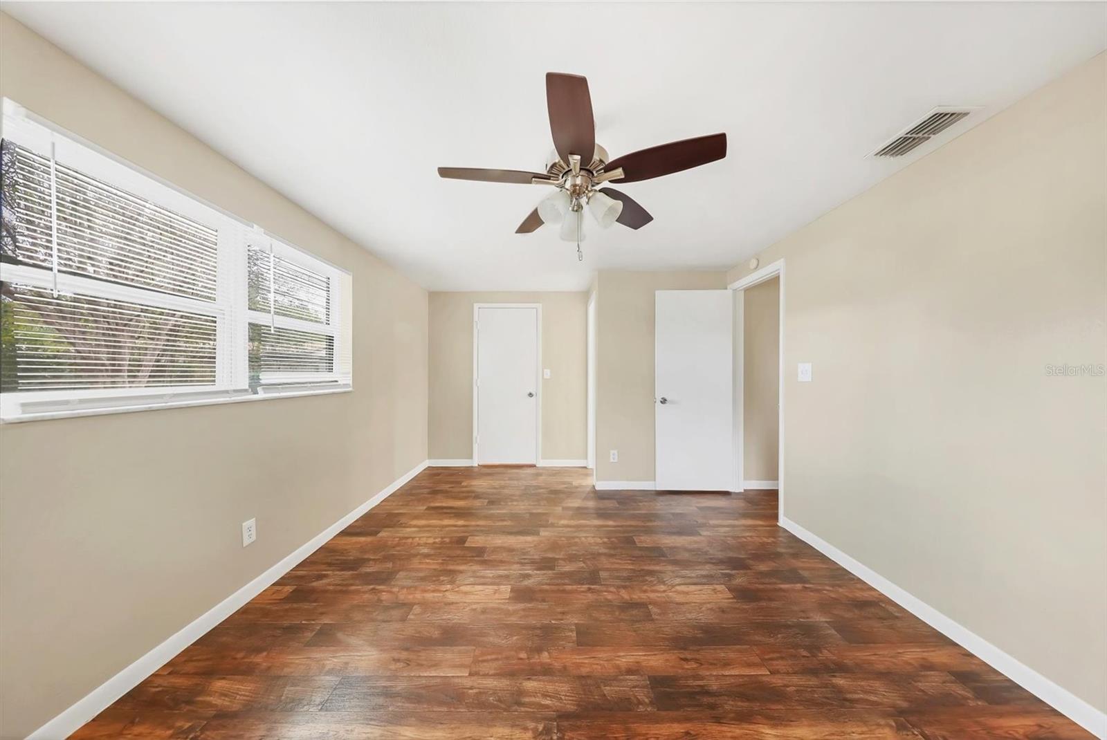 8470 MAGNOLIA DR, SEMINOLE, FL, 33777