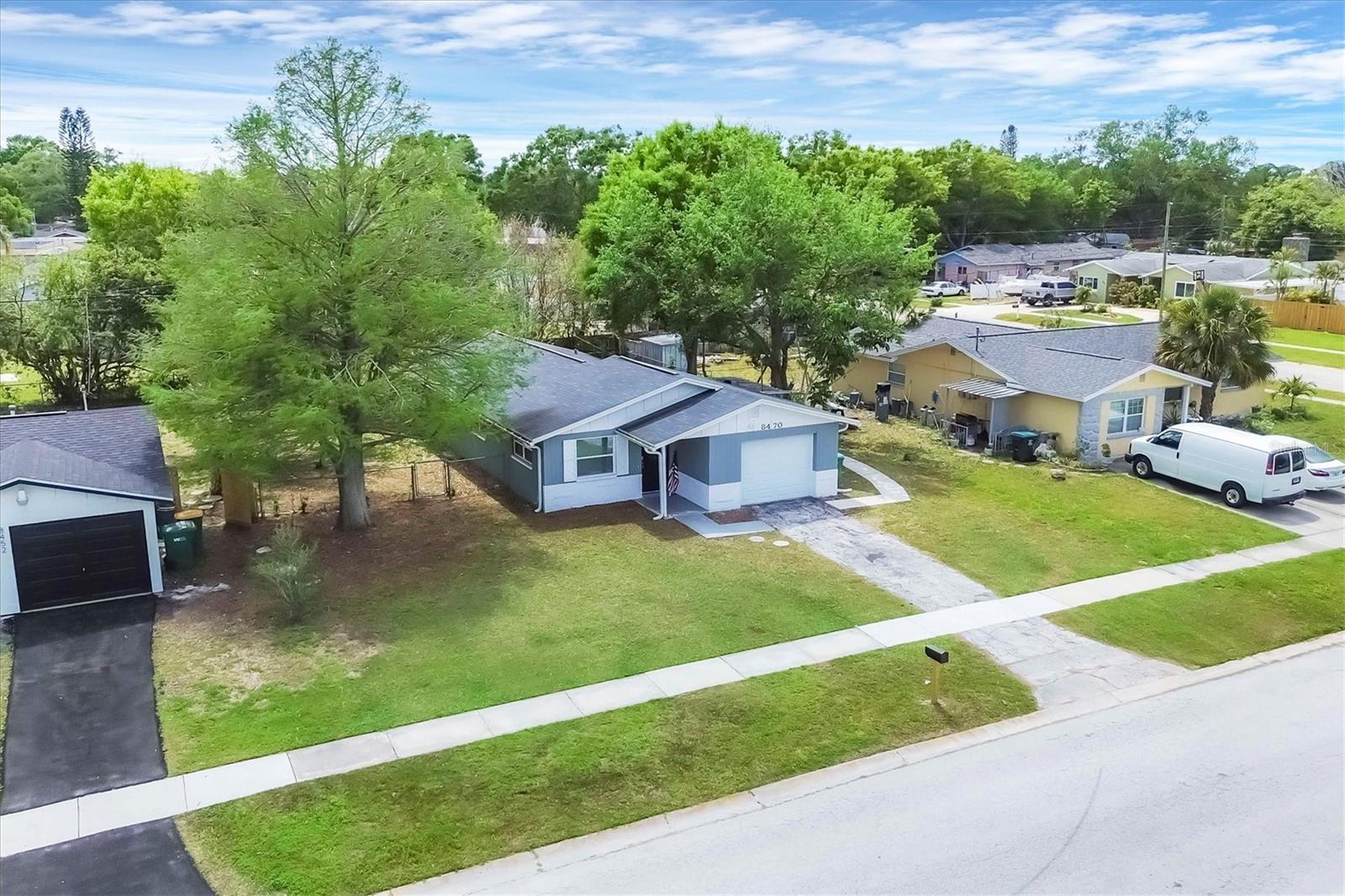 8470 MAGNOLIA DR, SEMINOLE, FL, 33777
