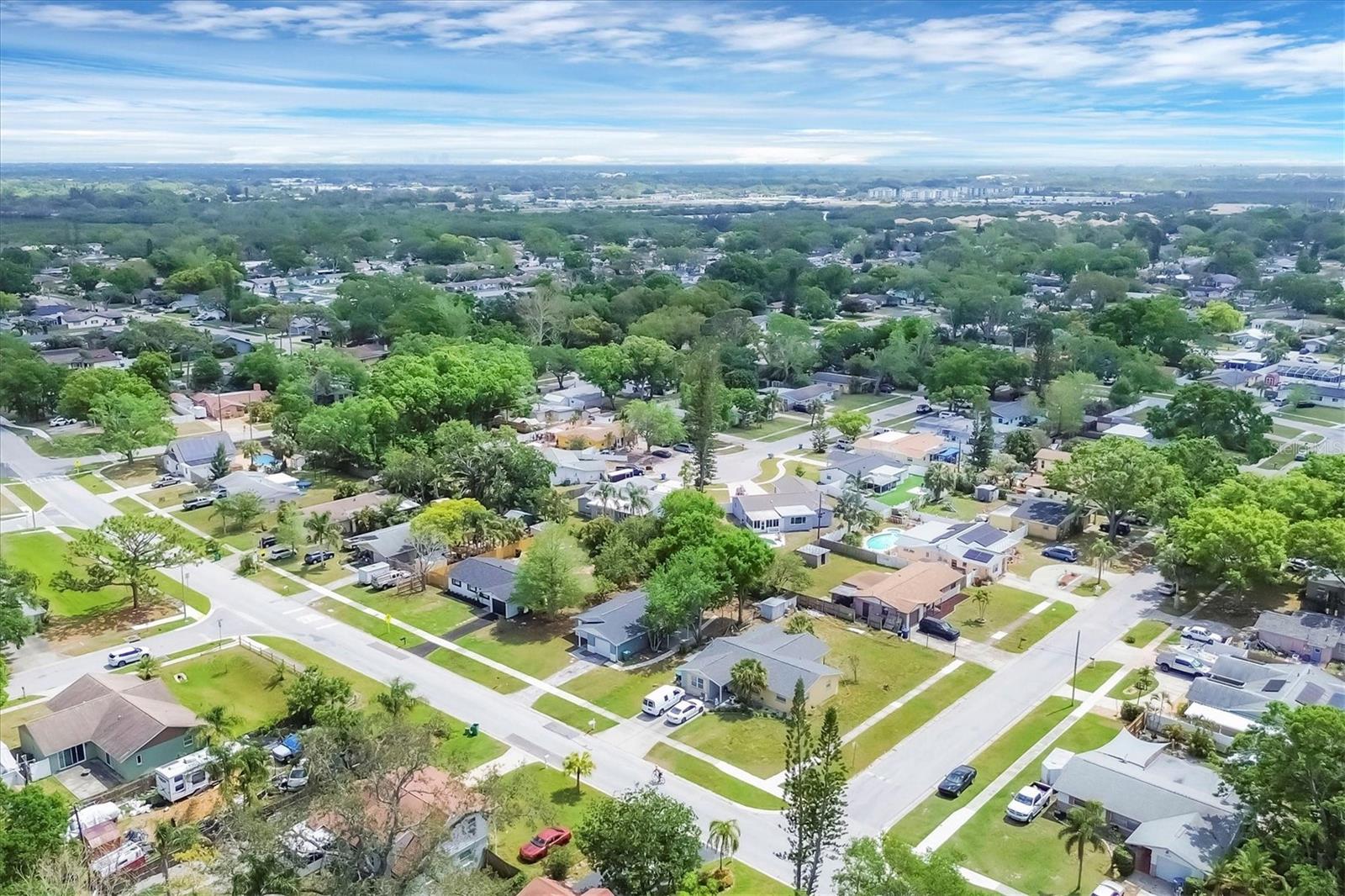 8470 MAGNOLIA DR, SEMINOLE, FL, 33777