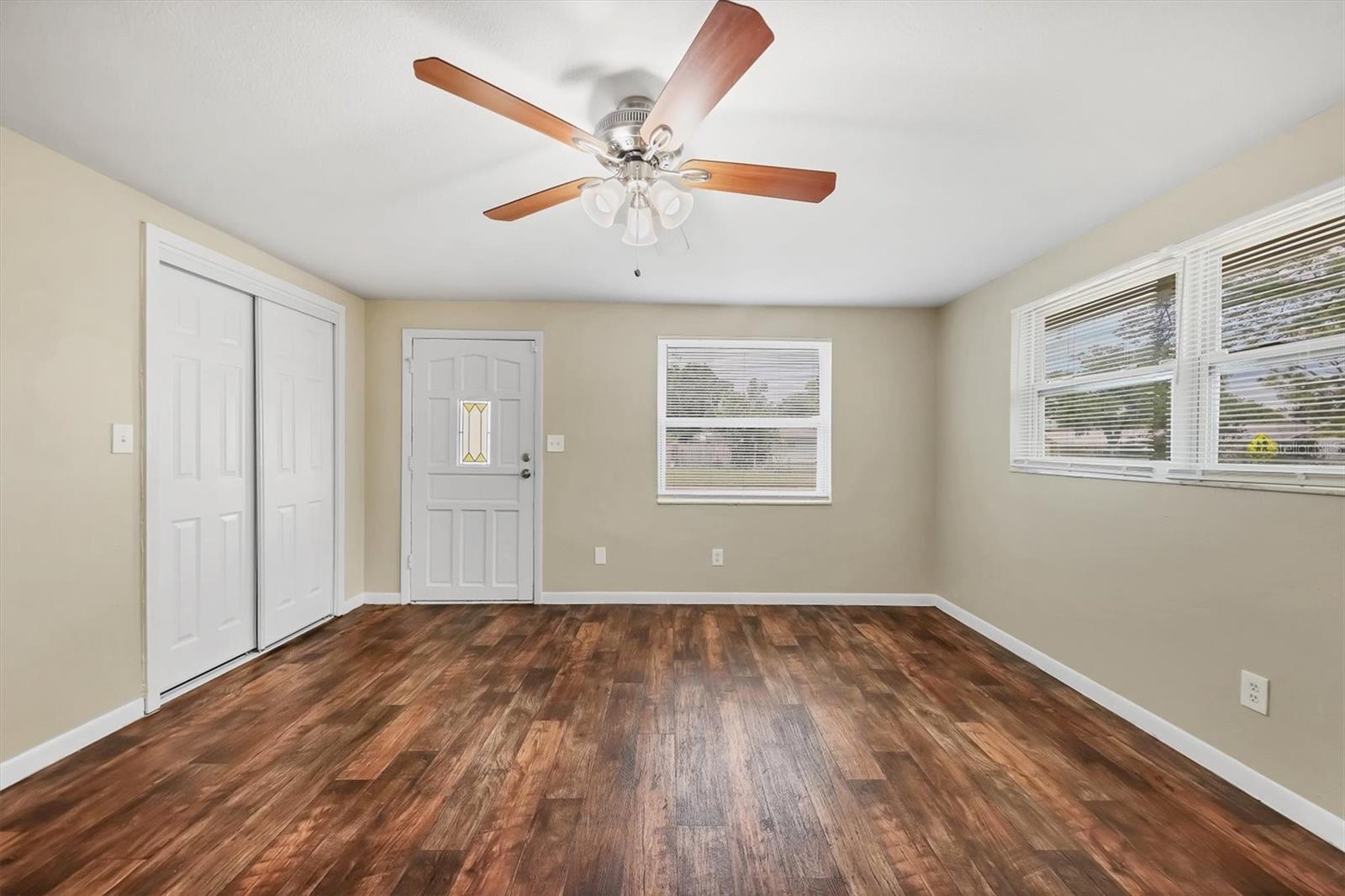 8470 MAGNOLIA DR, SEMINOLE, FL, 33777