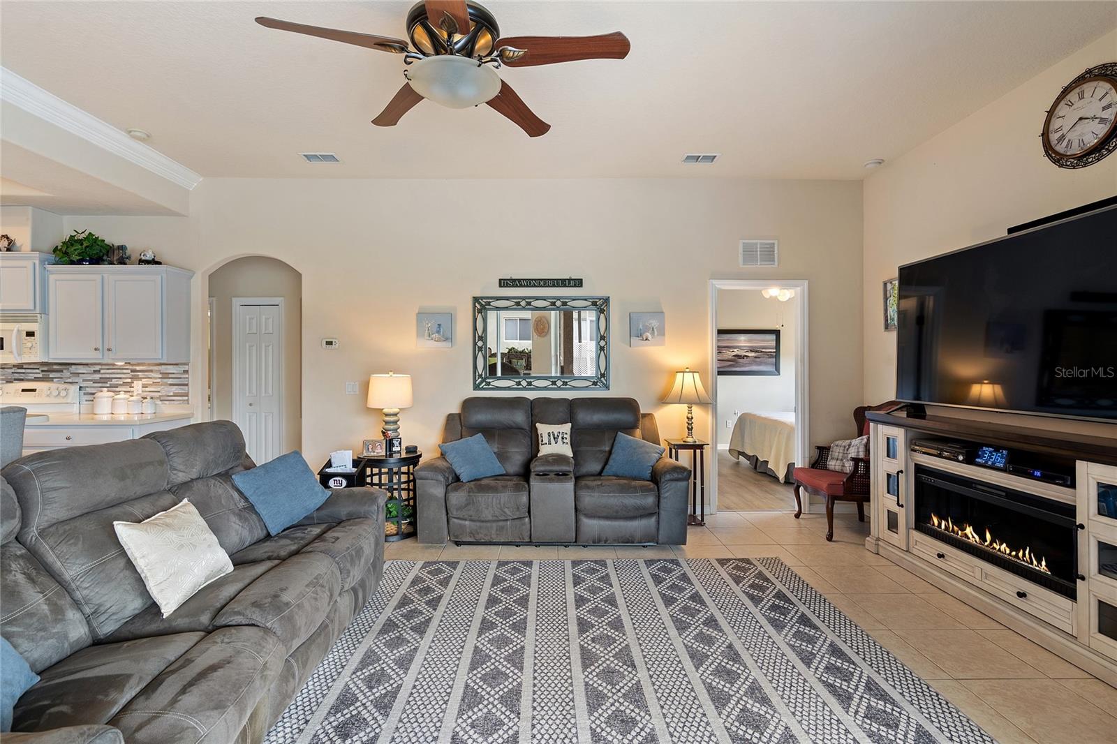 7511 MELOGOLD CIR, LAND O LAKES, FL, 34637