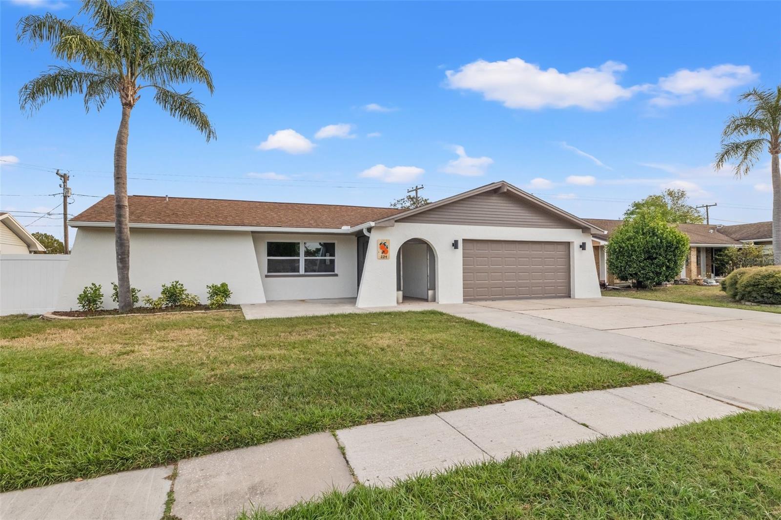 2214 WILSHIRE DR, DUNEDIN, FL, 34698