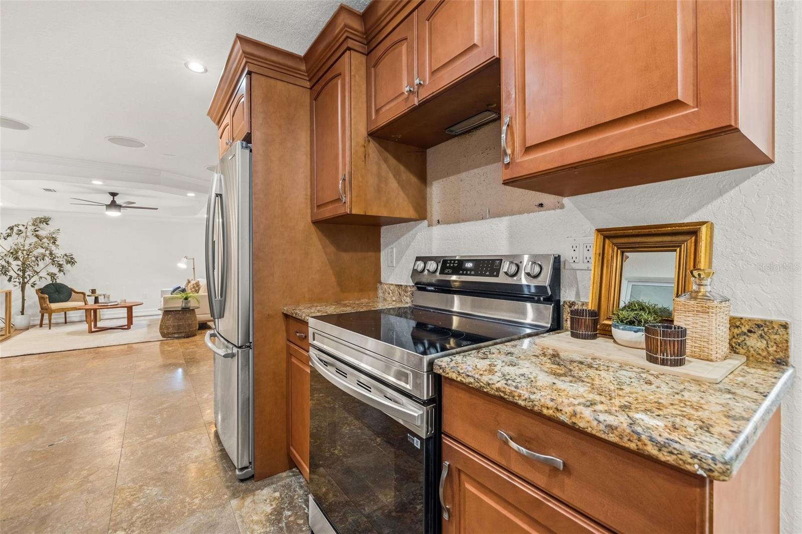 2214 WILSHIRE DR, DUNEDIN, FL, 34698