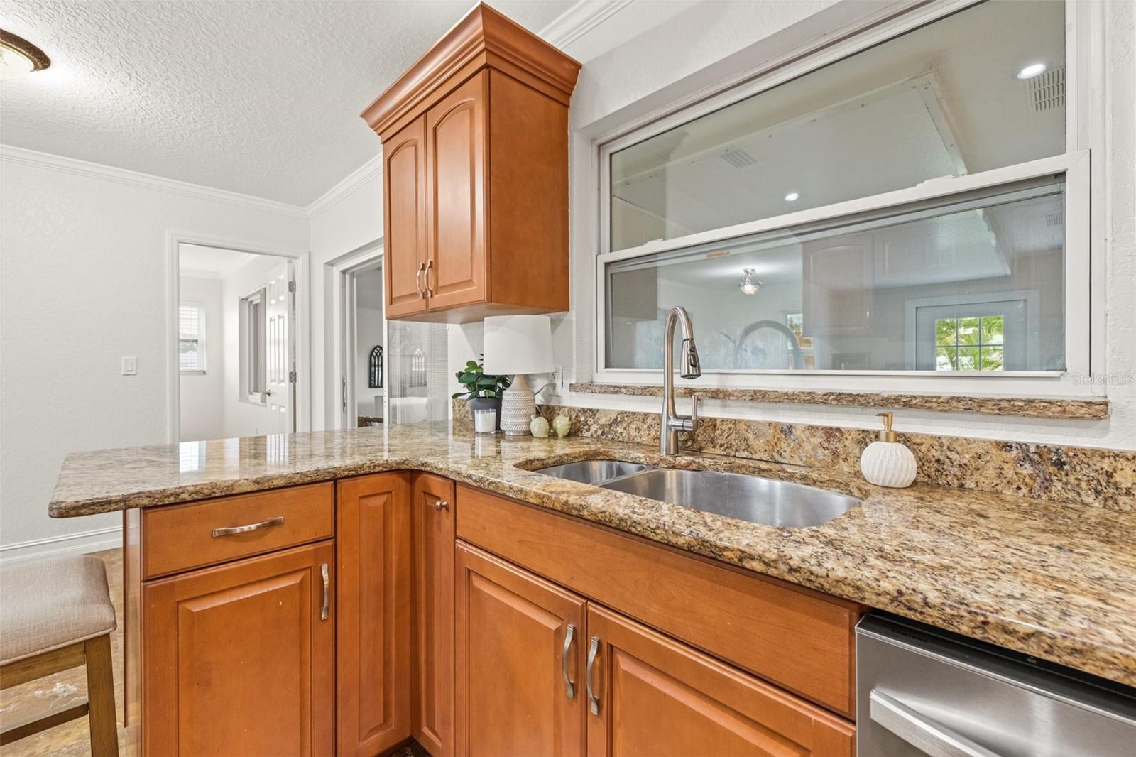 2214 WILSHIRE DR, DUNEDIN, FL, 34698