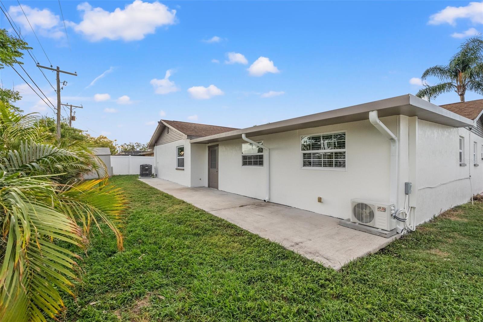 2214 WILSHIRE DR, DUNEDIN, FL, 34698