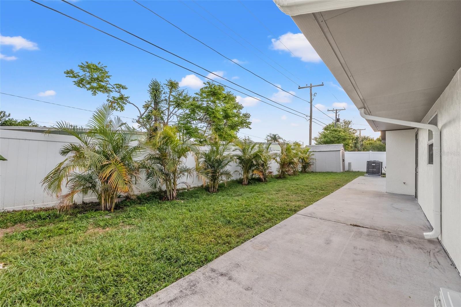 2214 WILSHIRE DR, DUNEDIN, FL, 34698