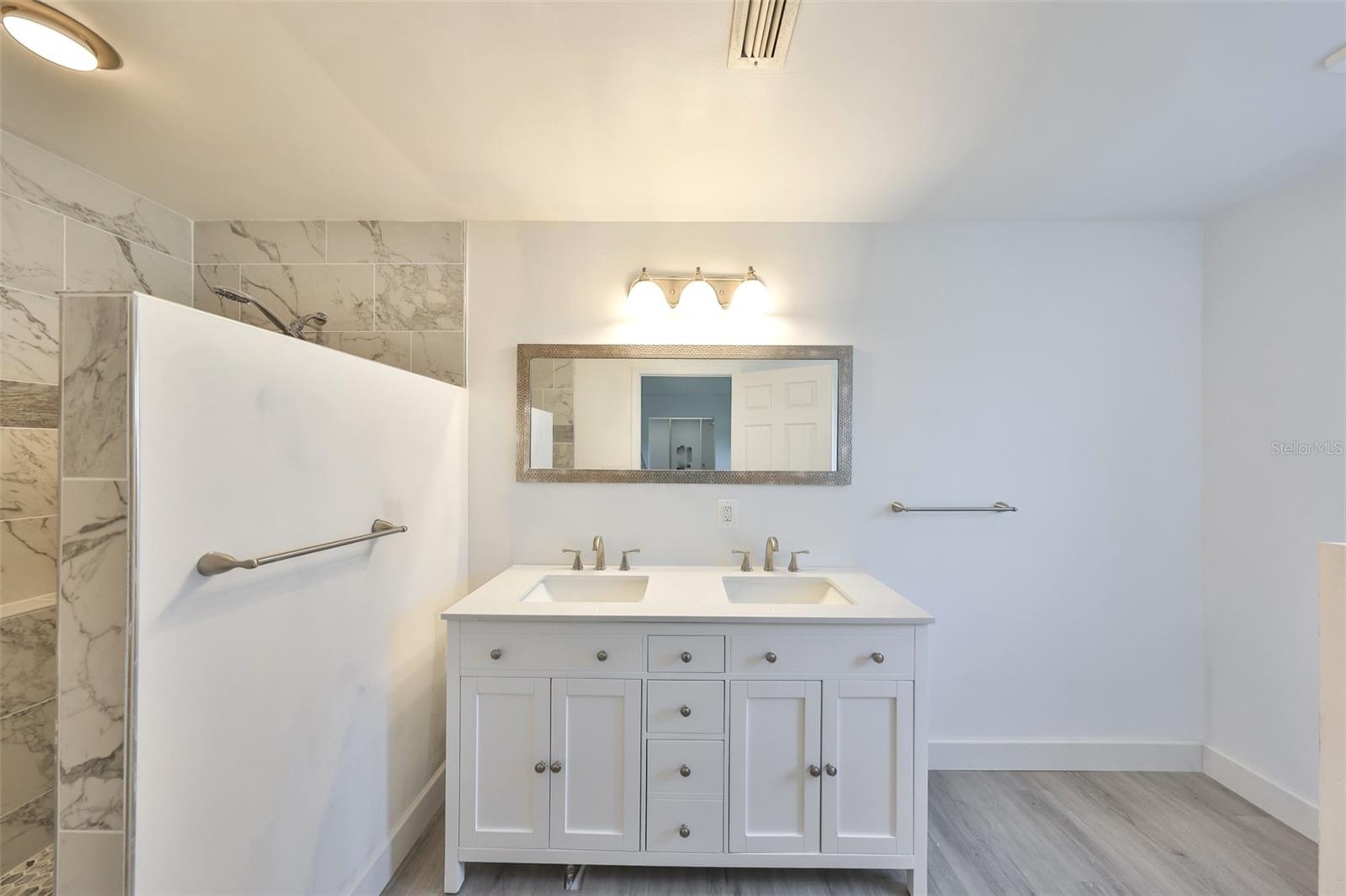 710 116TH AVE, TREASURE ISLAND, FL, 33706