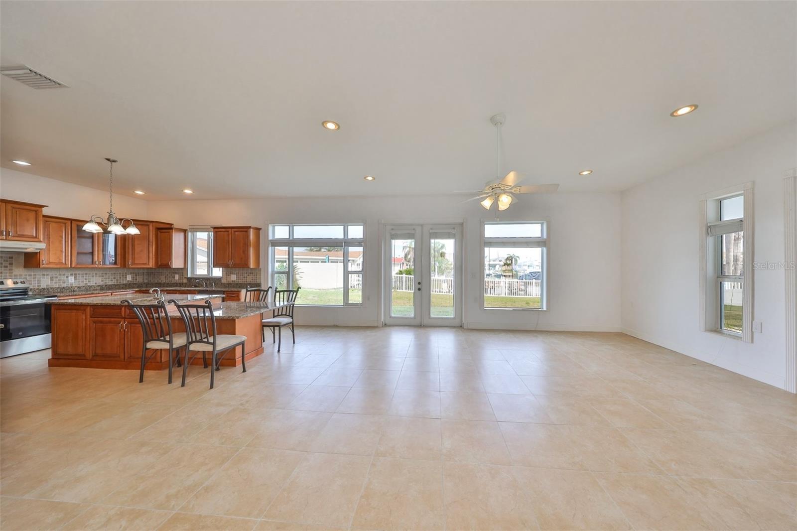 710 116TH AVE, TREASURE ISLAND, FL, 33706