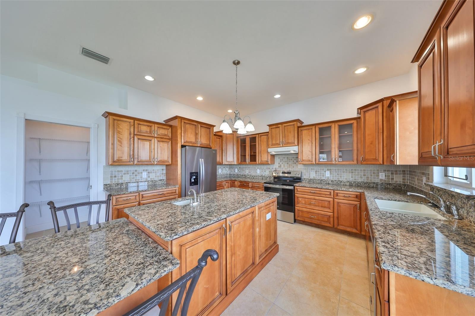 710 116TH AVE, TREASURE ISLAND, FL, 33706