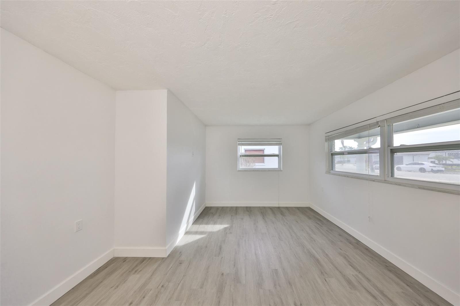 710 116TH AVE, TREASURE ISLAND, FL, 33706