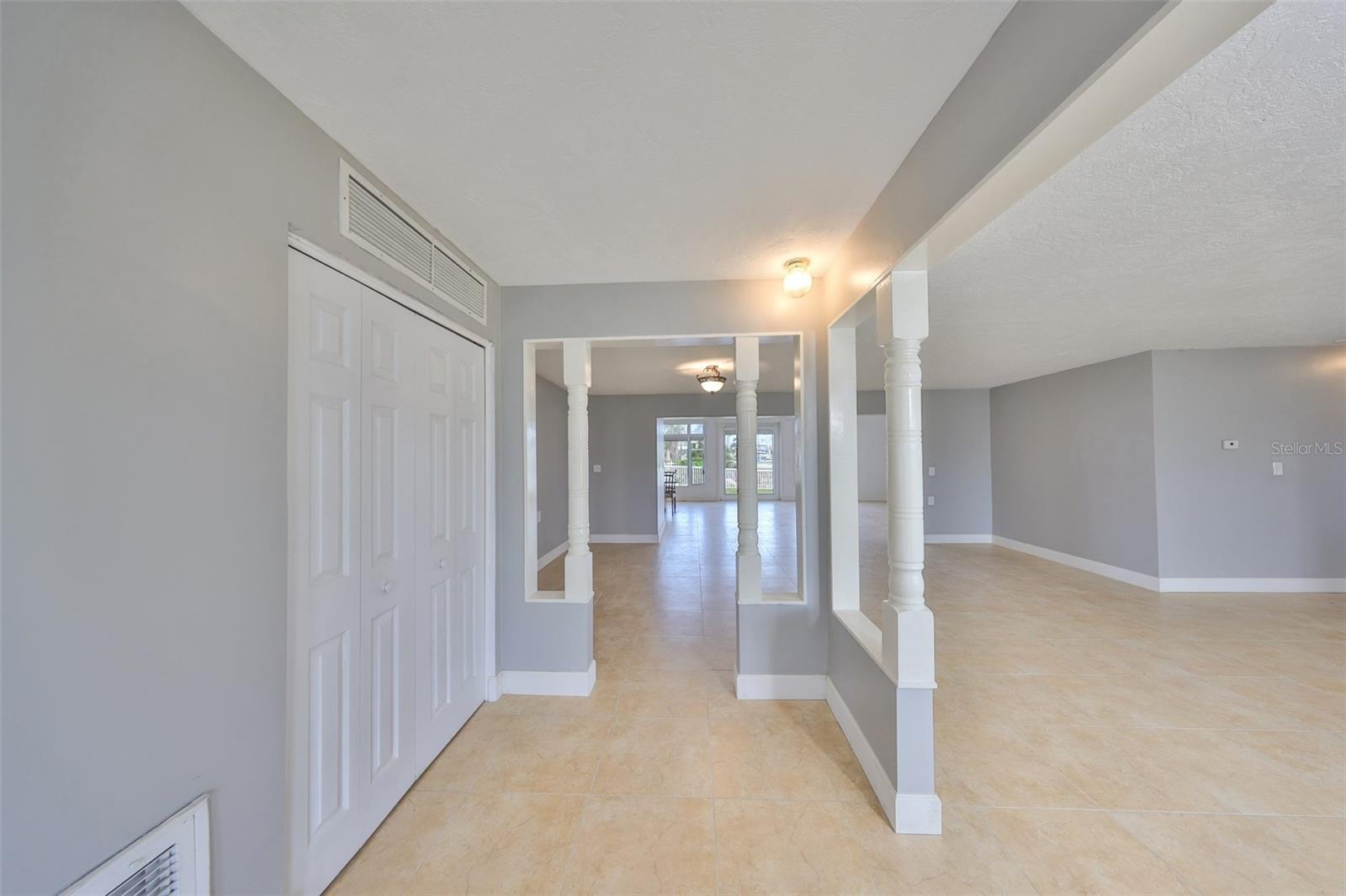 710 116TH AVE, TREASURE ISLAND, FL, 33706