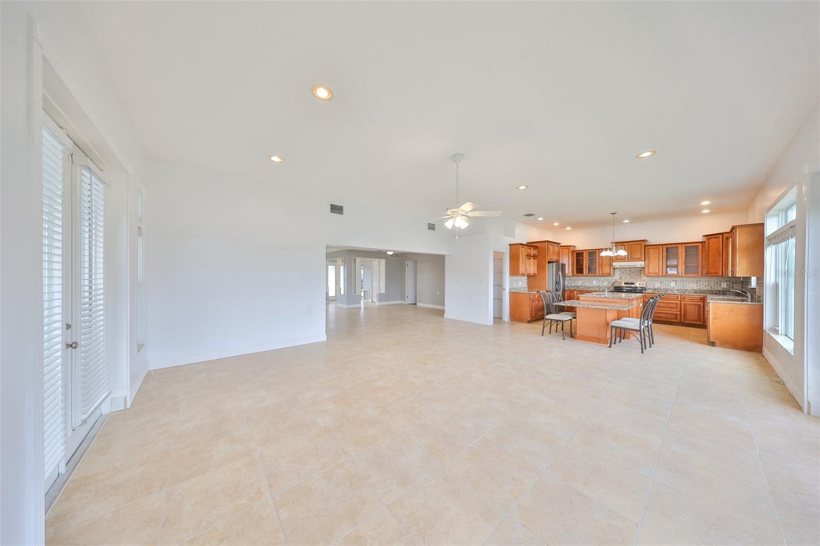 710 116TH AVE, TREASURE ISLAND, FL, 33706
