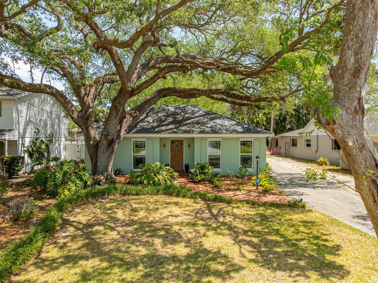 2304 S OCCIDENT ST, TAMPA, FL, 33629