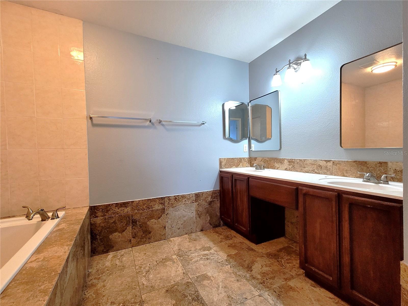 1909 KNOLLCREST DR, CLERMONT, FL, 34711
