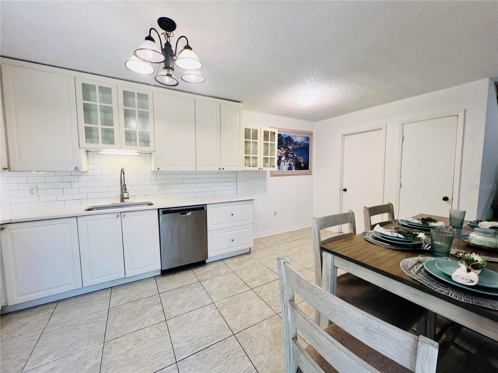 682 1ST CT, PALM HARBOR, FL, 34684