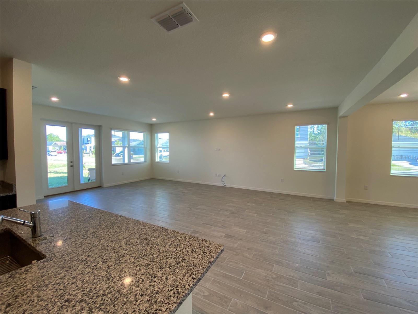 1210 AUGUSTUS DR, DAVENPORT, FL, 33896