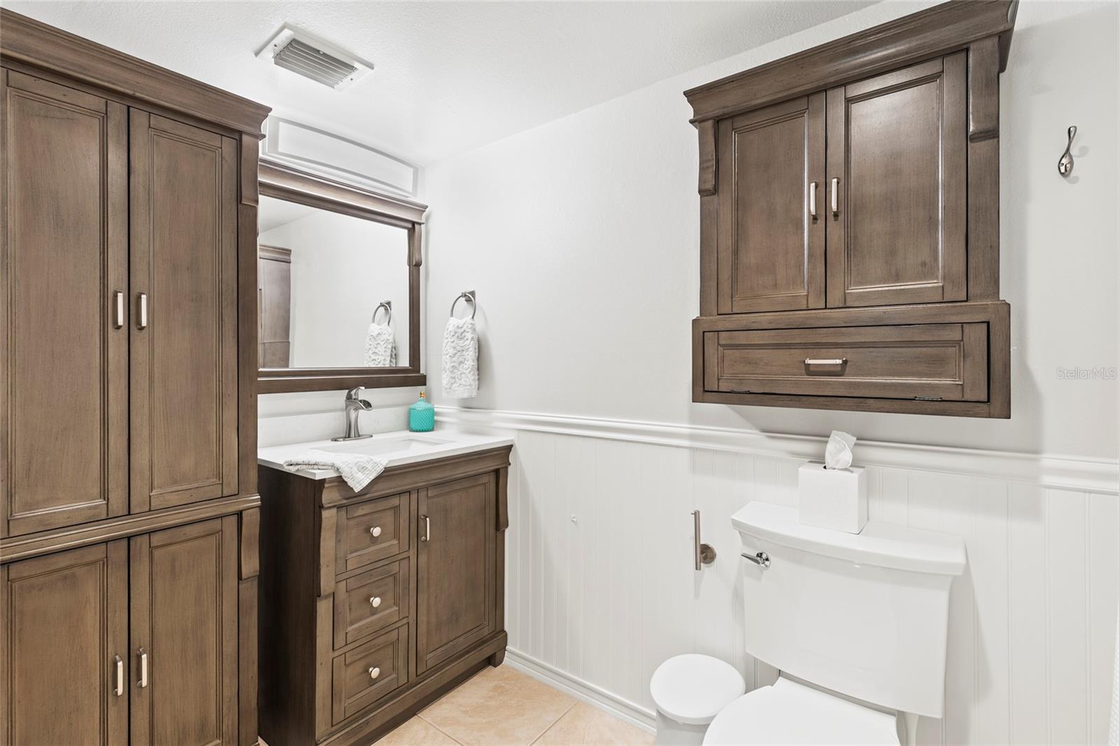 210 N BAYSHORE BLVD #202, CLEARWATER, FL, 33759