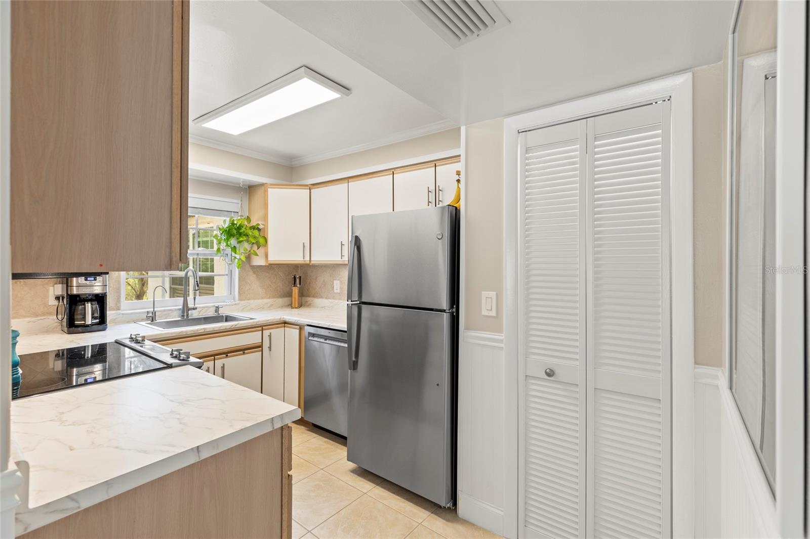 210 N BAYSHORE BLVD #202, CLEARWATER, FL, 33759