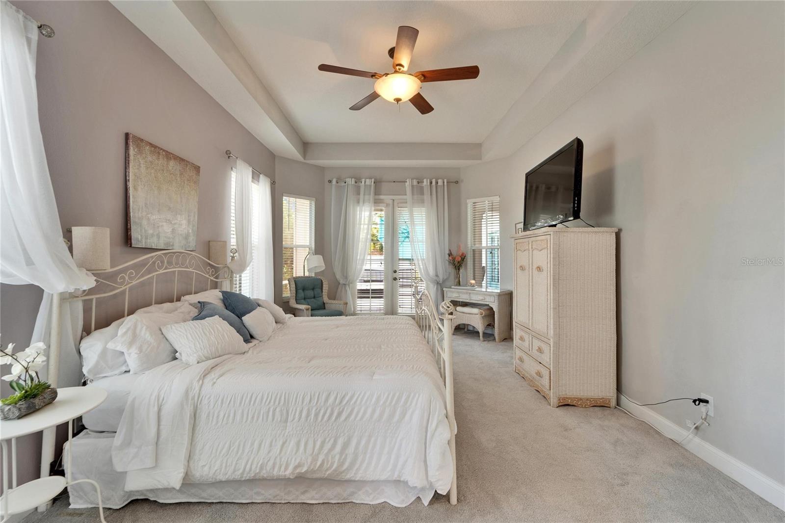 308 MANNS HARBOR DR, APOLLO BEACH, FL, 33572