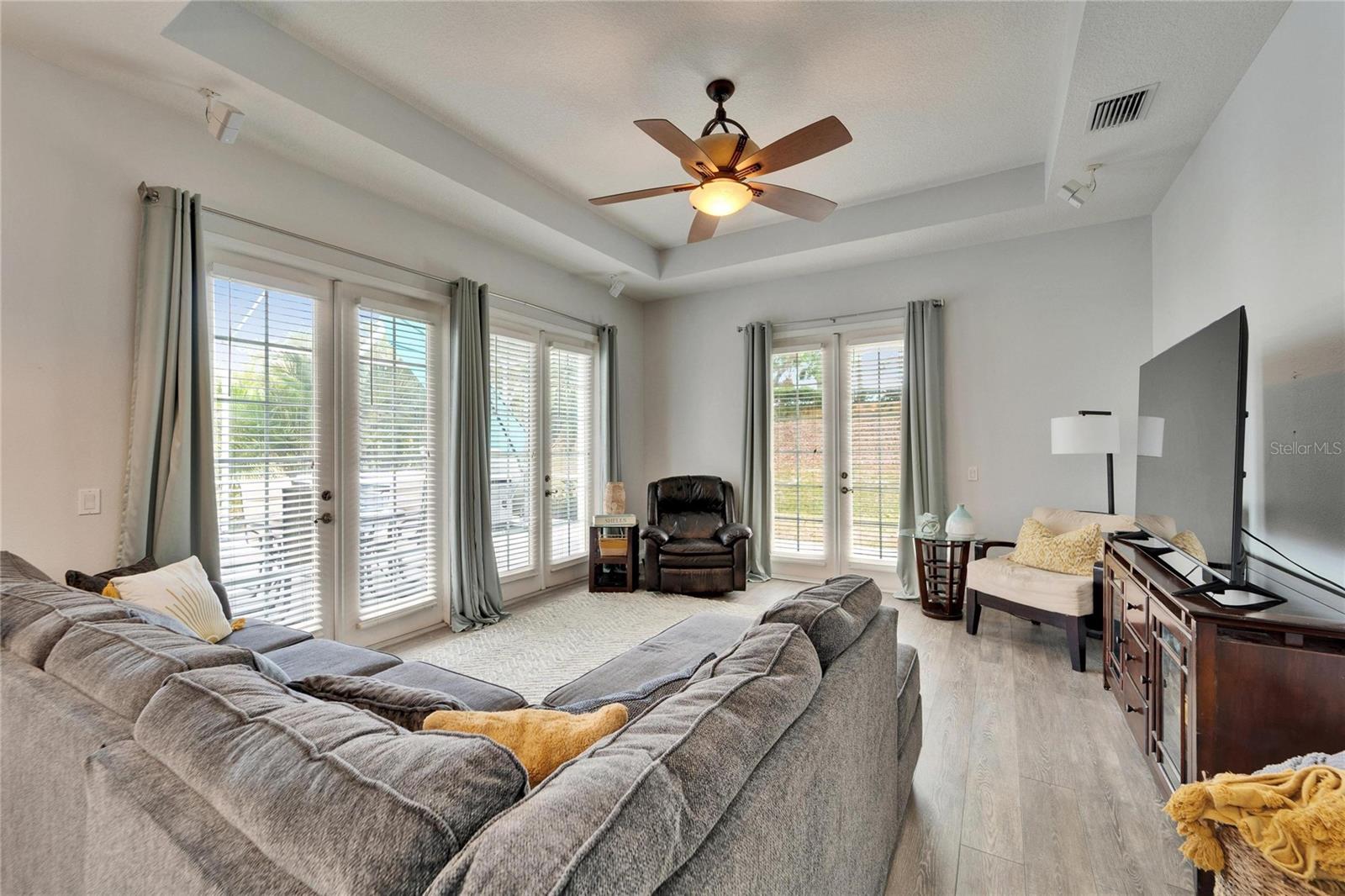 308 MANNS HARBOR DR, APOLLO BEACH, FL, 33572