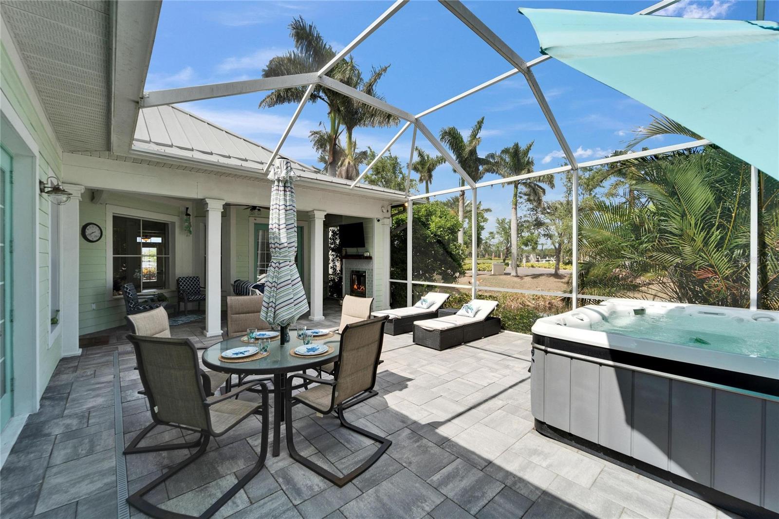 308 MANNS HARBOR DR, APOLLO BEACH, FL, 33572