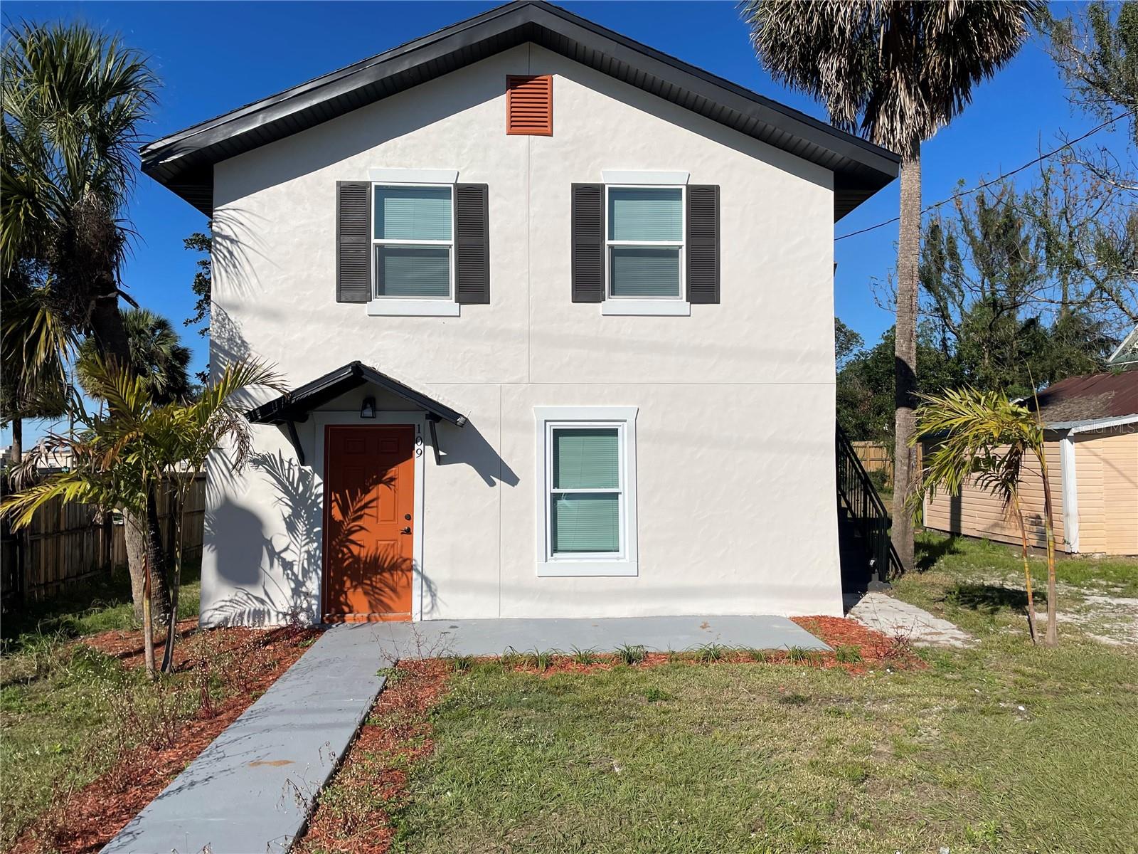 111 E KEY AVE, EUSTIS, FL, 32726