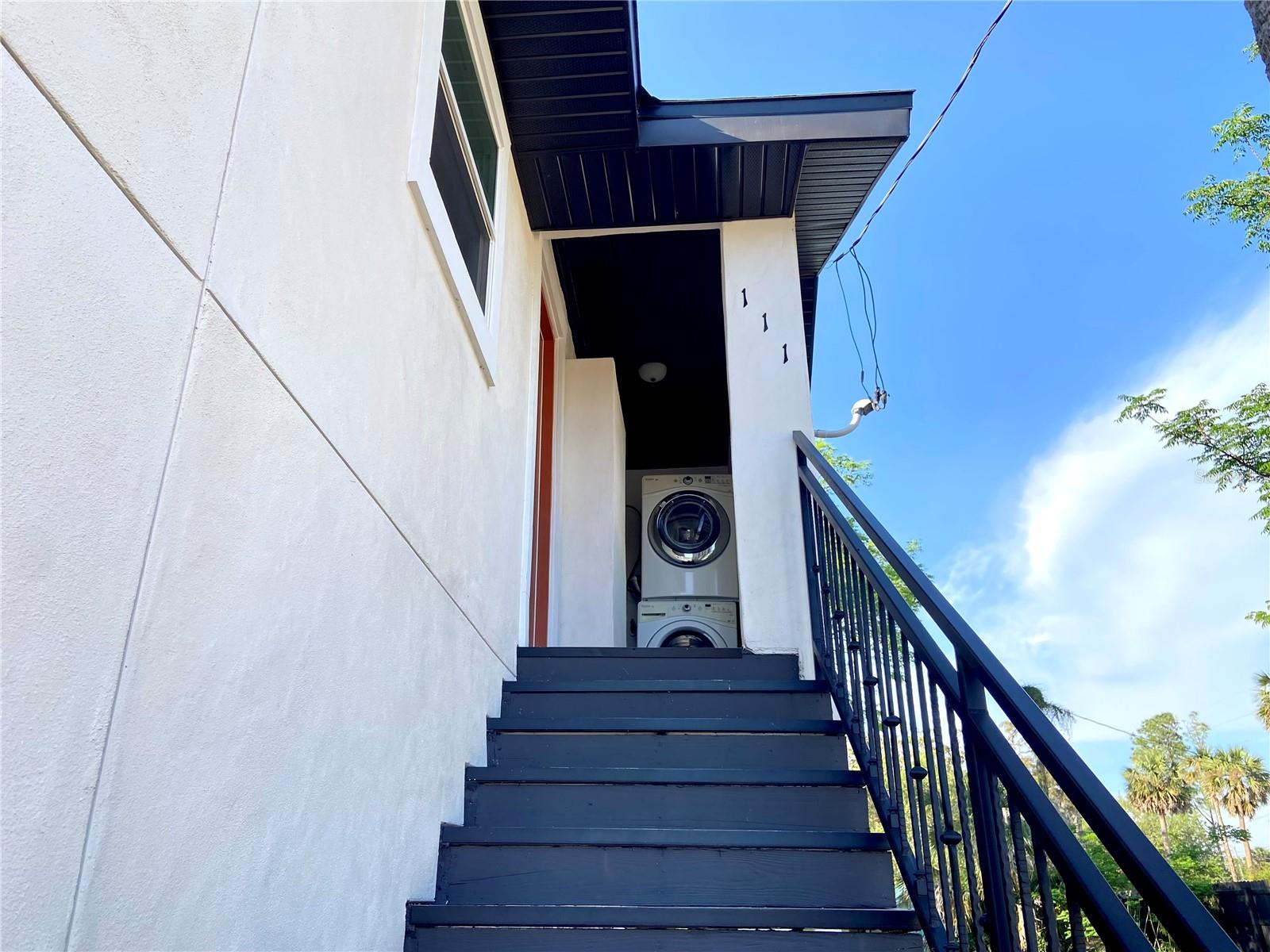 111 E KEY AVE, EUSTIS, FL, 32726