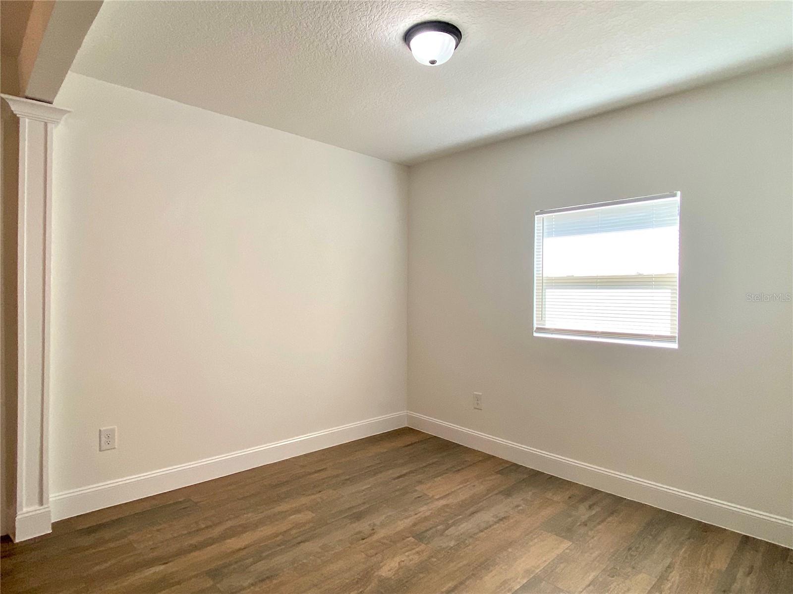 111 E KEY AVE, EUSTIS, FL, 32726