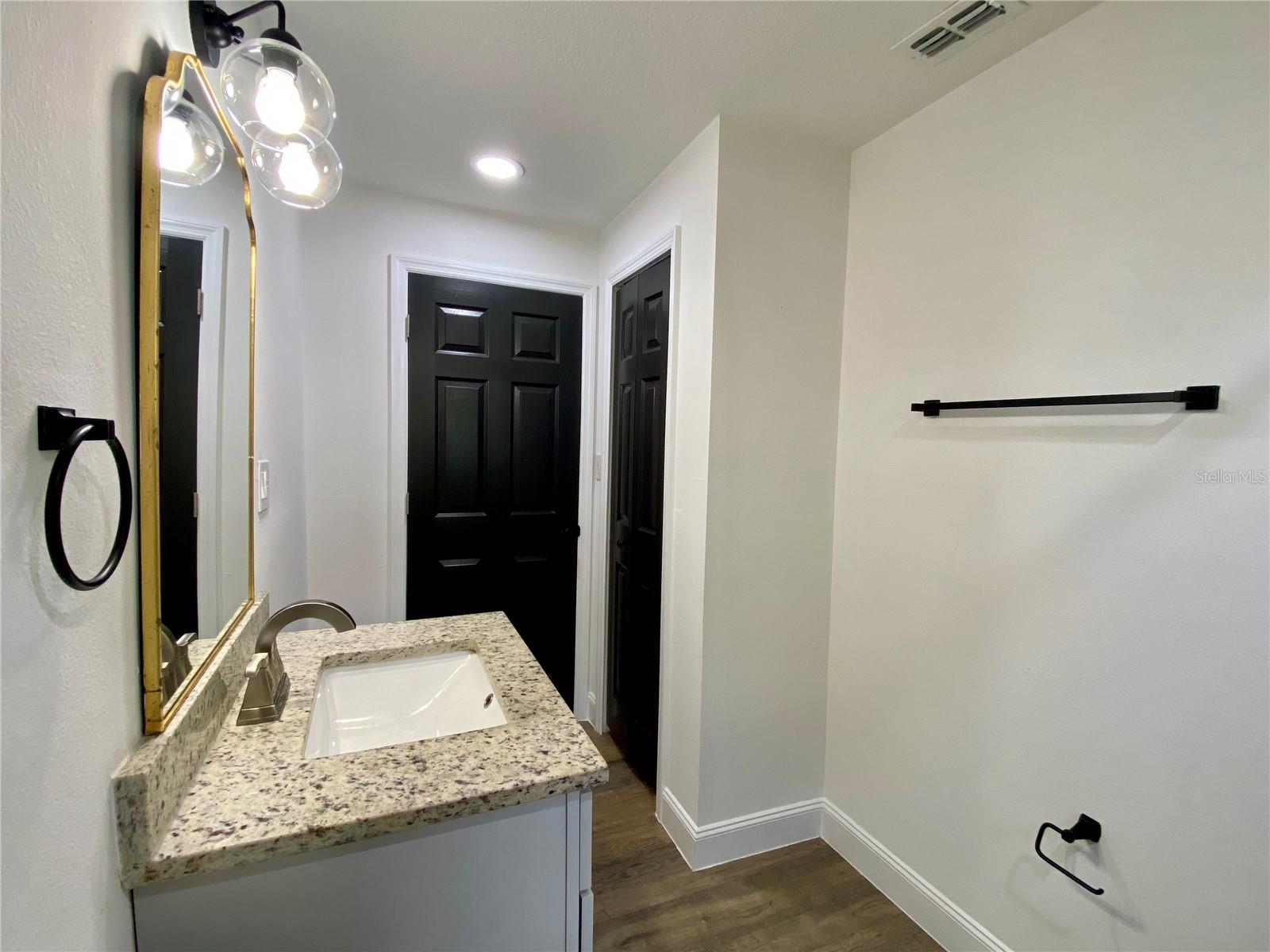 111 E KEY AVE, EUSTIS, FL, 32726